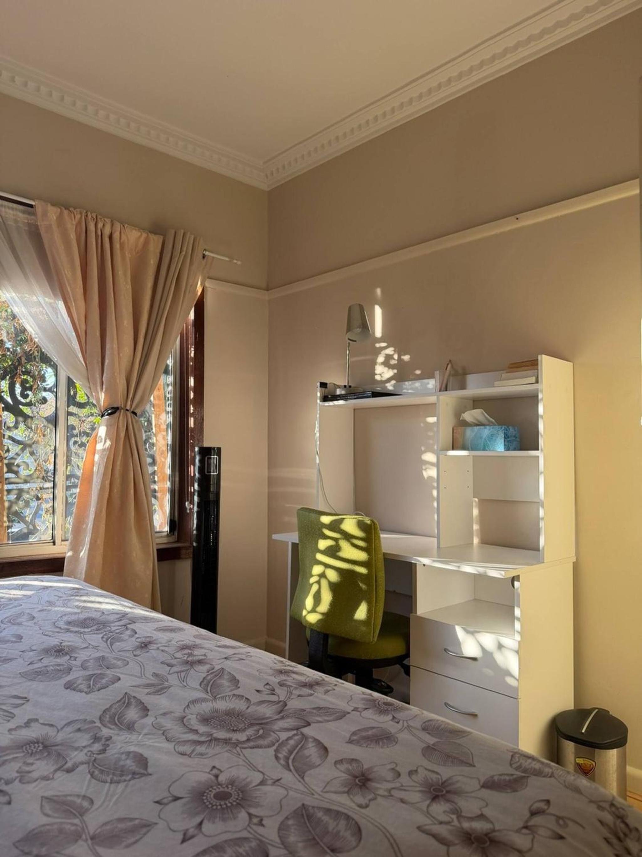 Charming 3 Bedroom Home Longer stay