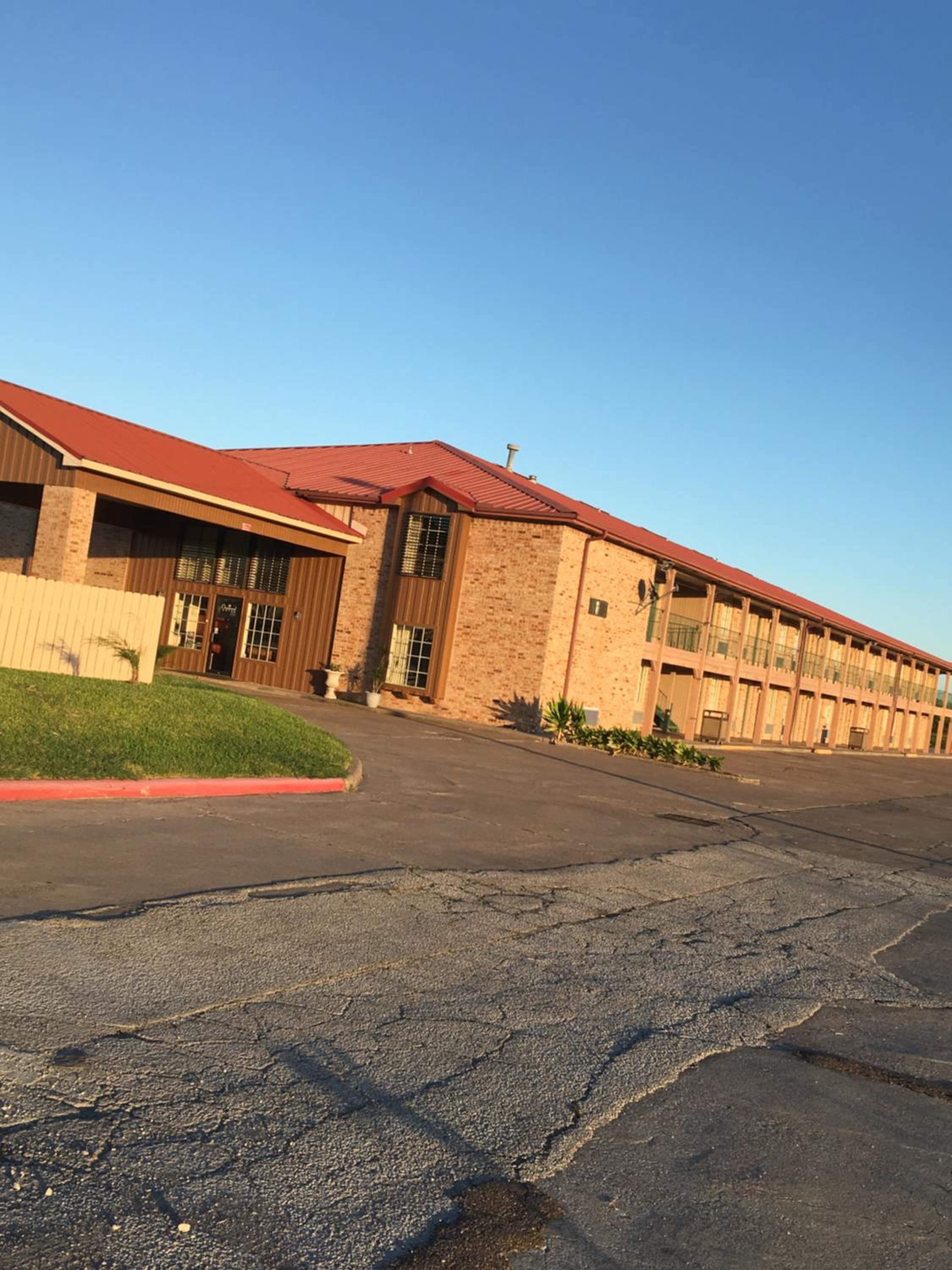 Chaparral Motel