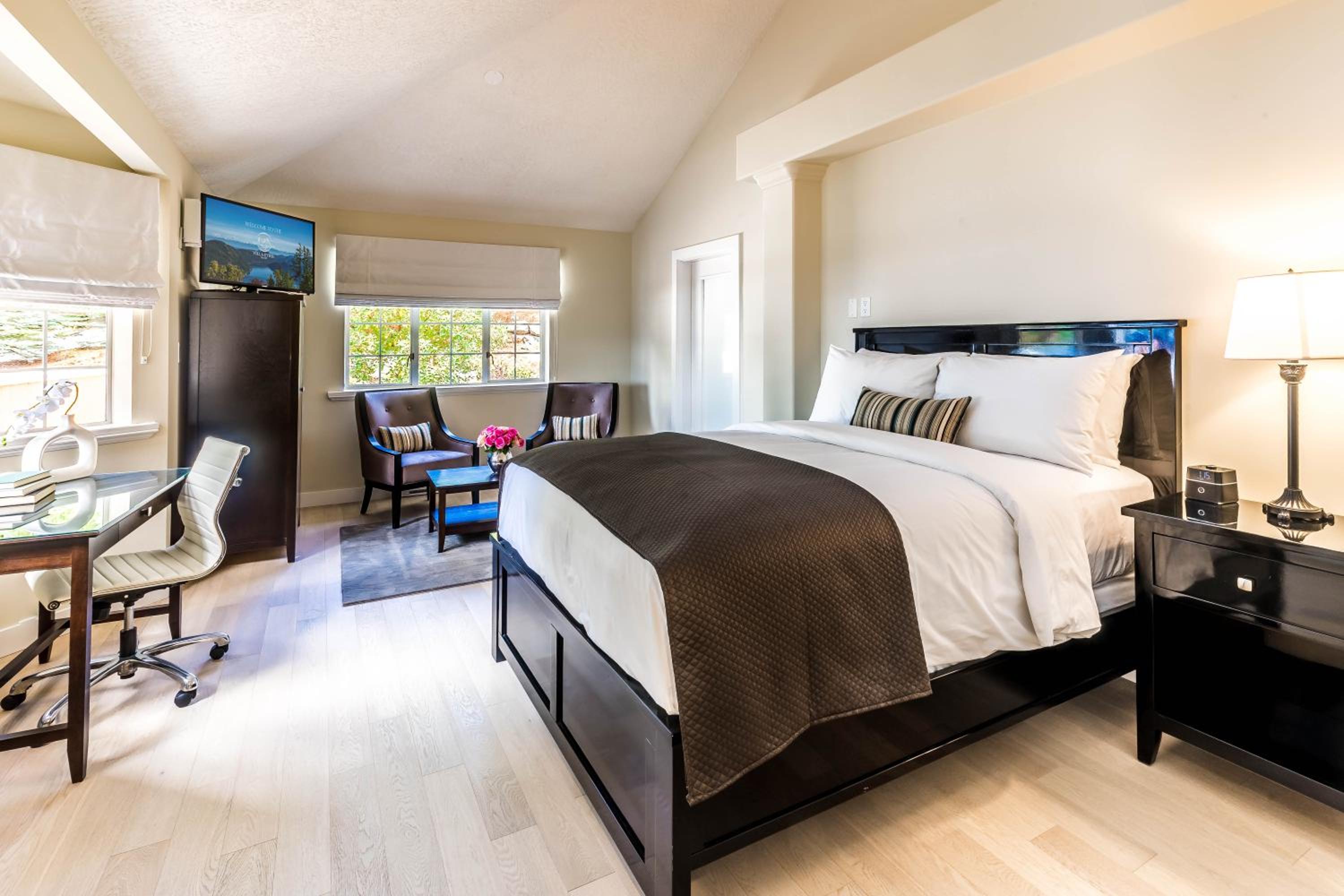 Villa Eyrie Resort