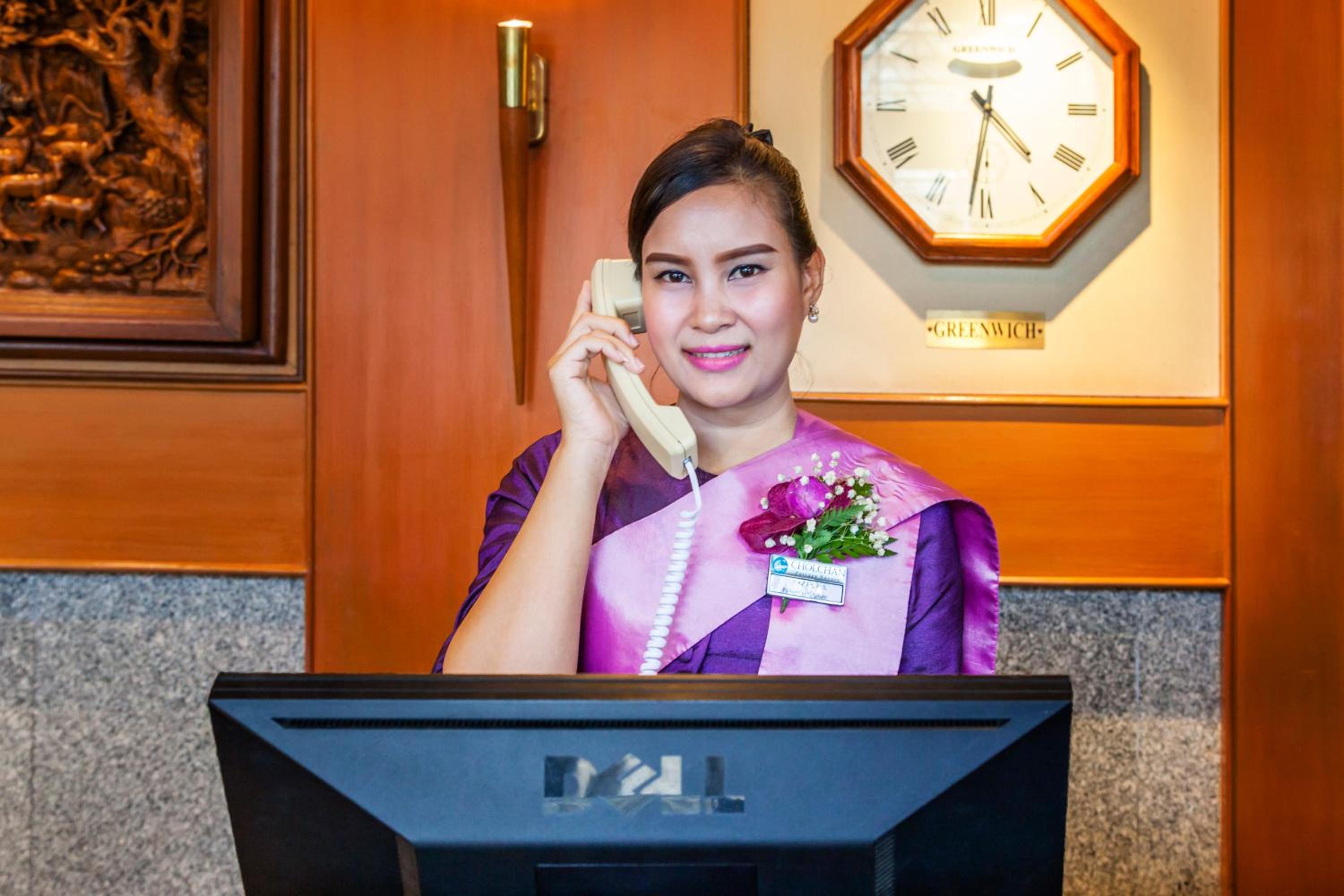 Cholchan Pattaya Beach Resort - SHA Extra Plus