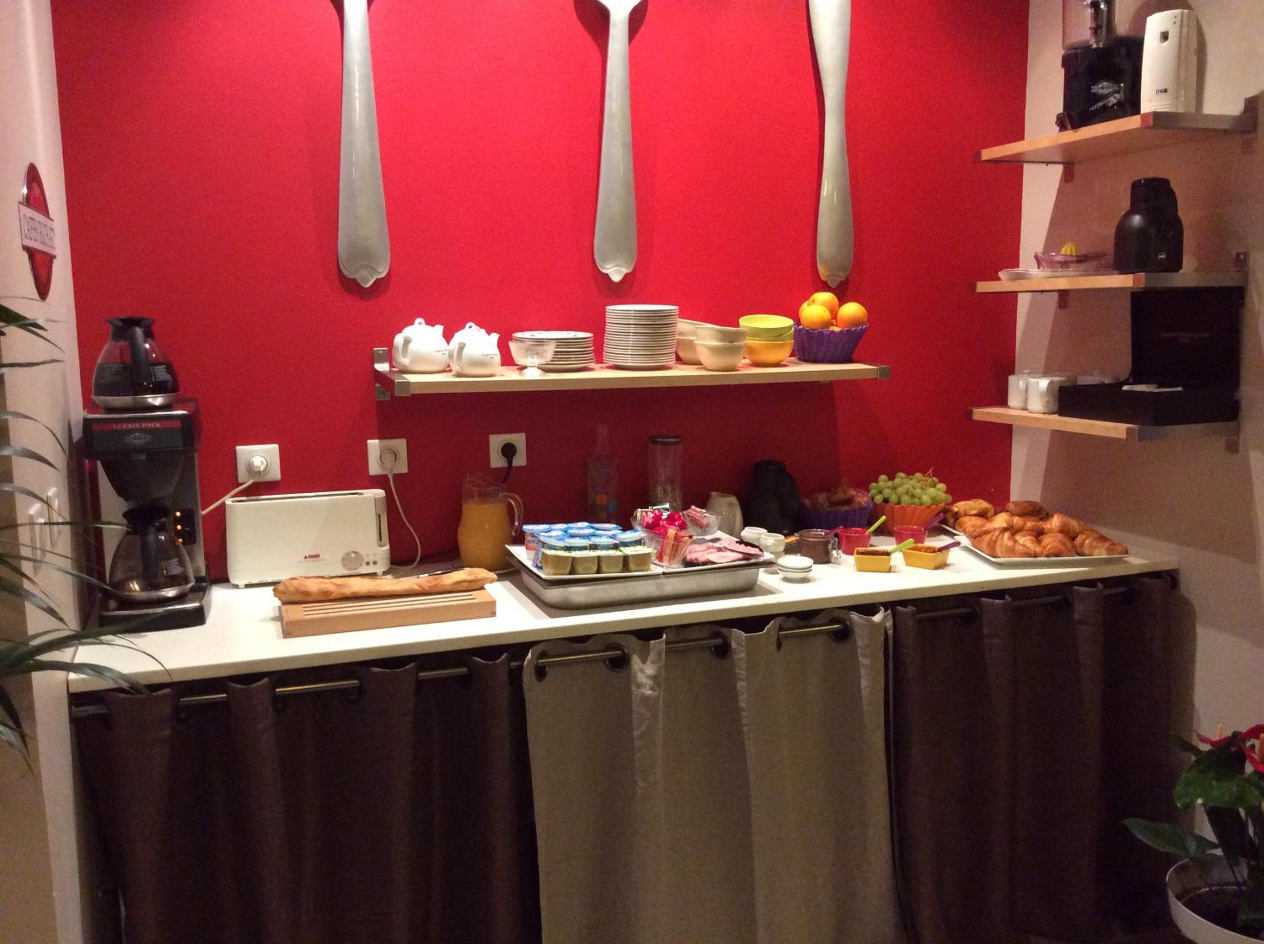 breakfast buffet