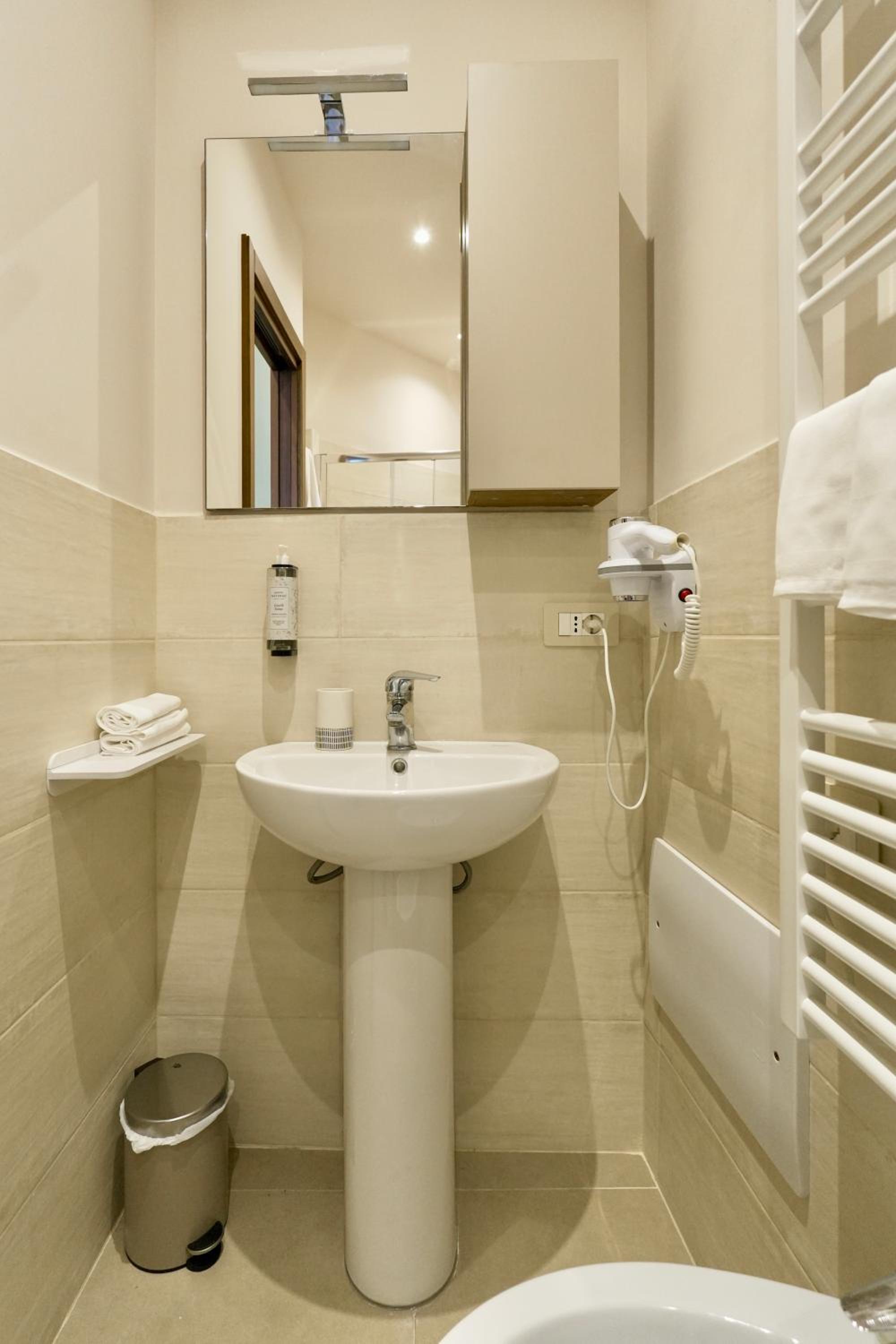 Domus Fabia - Rooms & Apartments