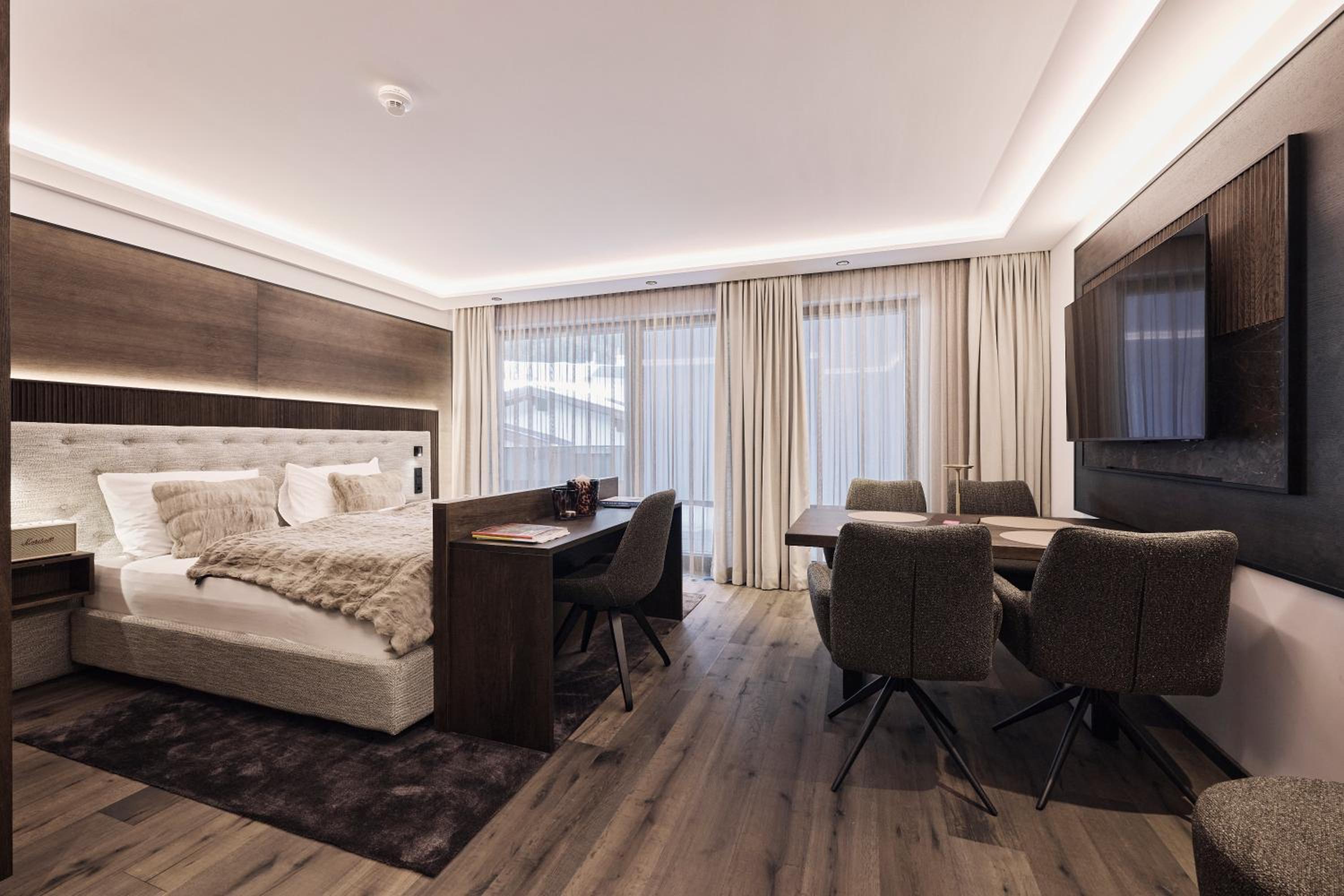 Chalet Ischgl - Modern Luxury Residences