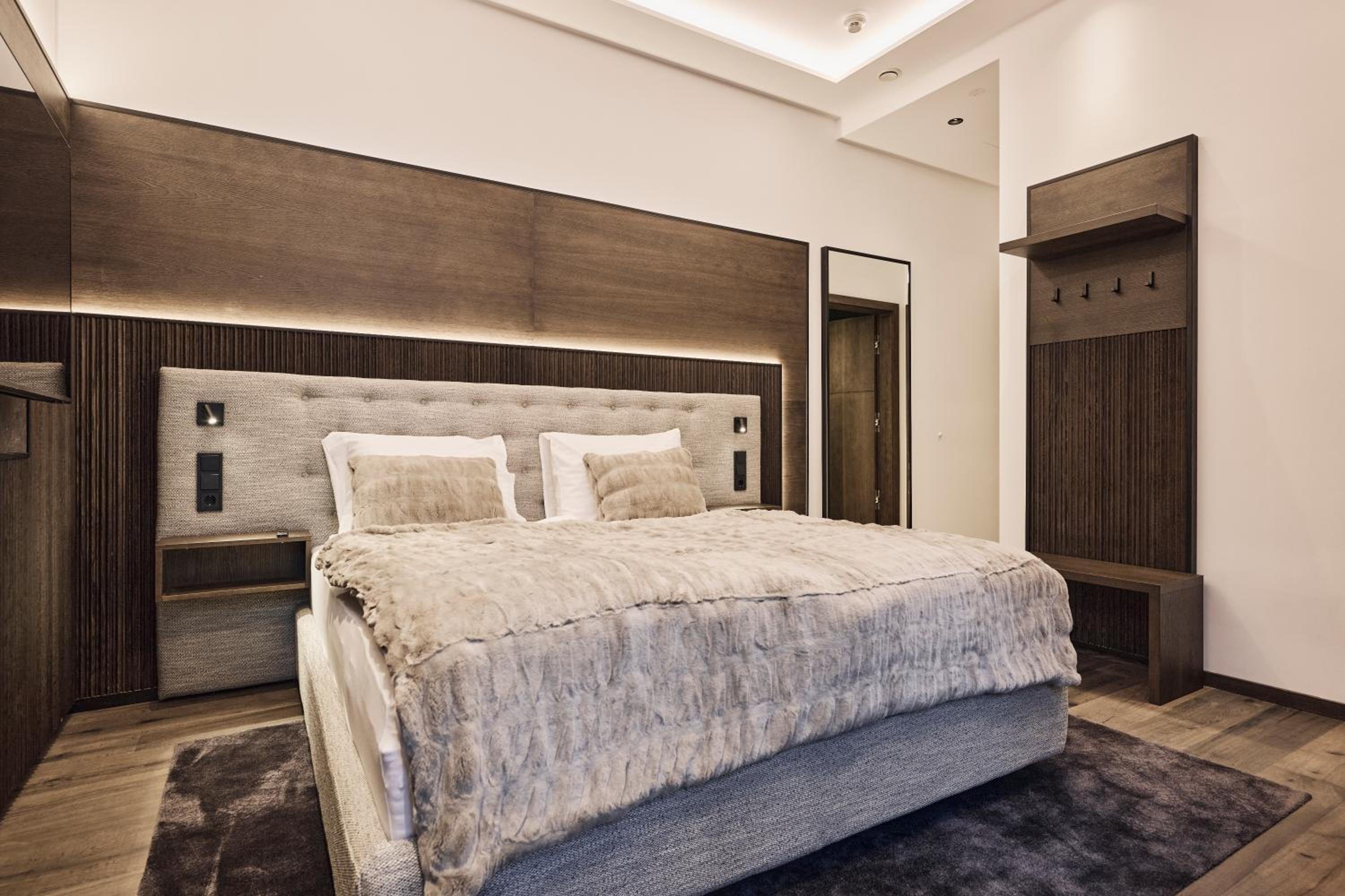 Chalet Ischgl - Modern Luxury Residences
