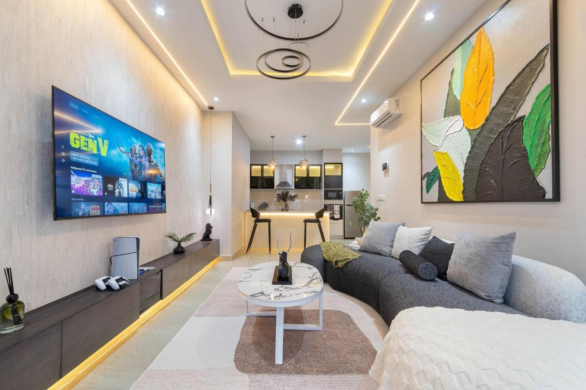 Chic Waterfront 2BR in Lekki Phase 1 - 5 Star Apt