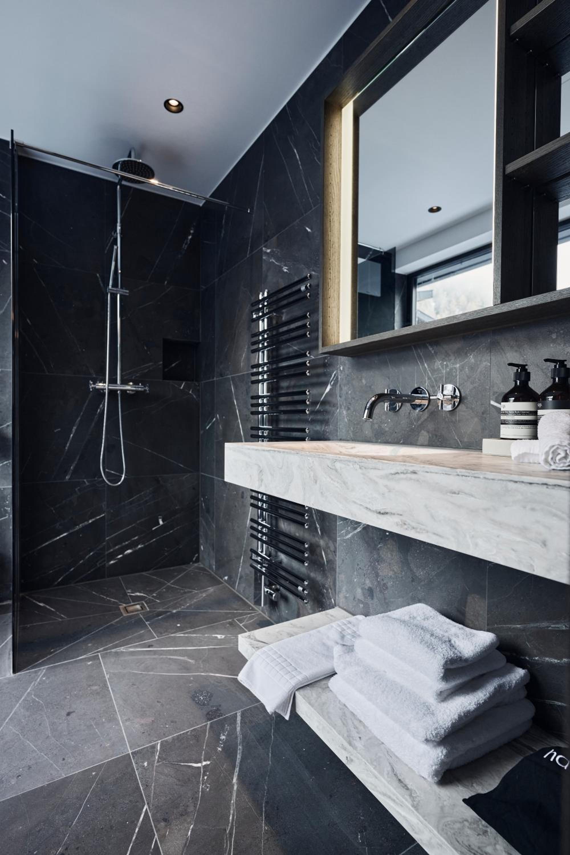 Chalet Ischgl - Modern Luxury Residences