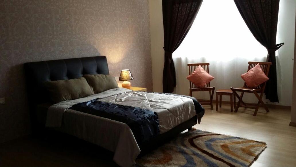 118 Suite photo 2