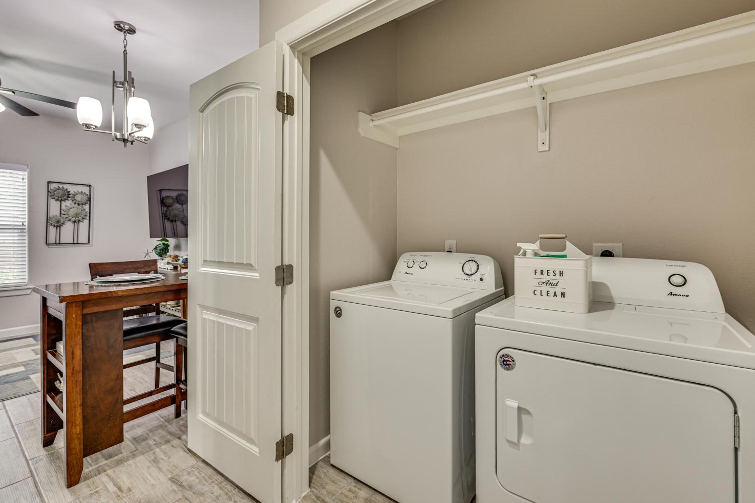 3 Mi to Downtown Edinburg Quiet Condo with Patio