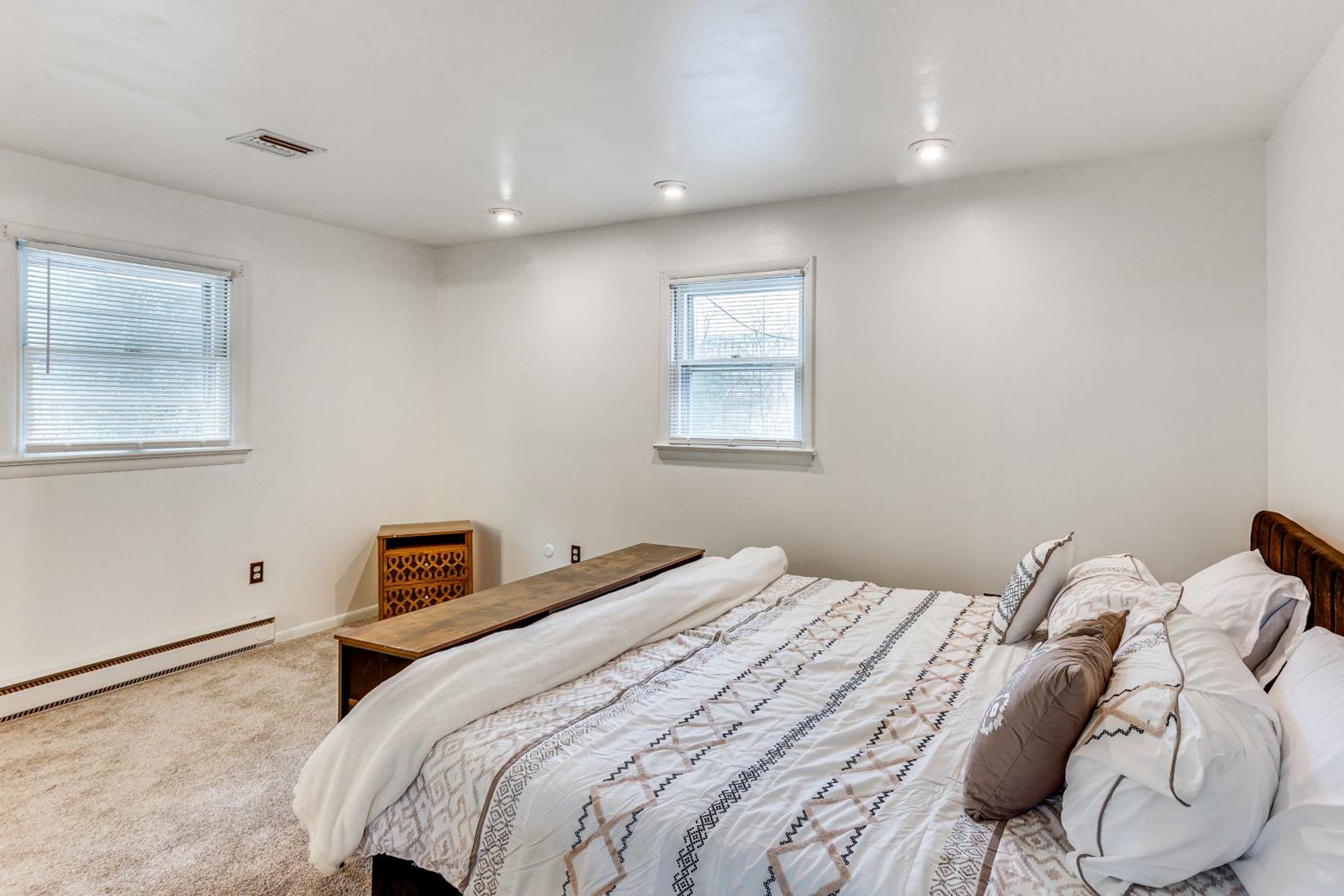 Family Home on Greenbelt, 4 Mi to Dtwn Harrisburg!