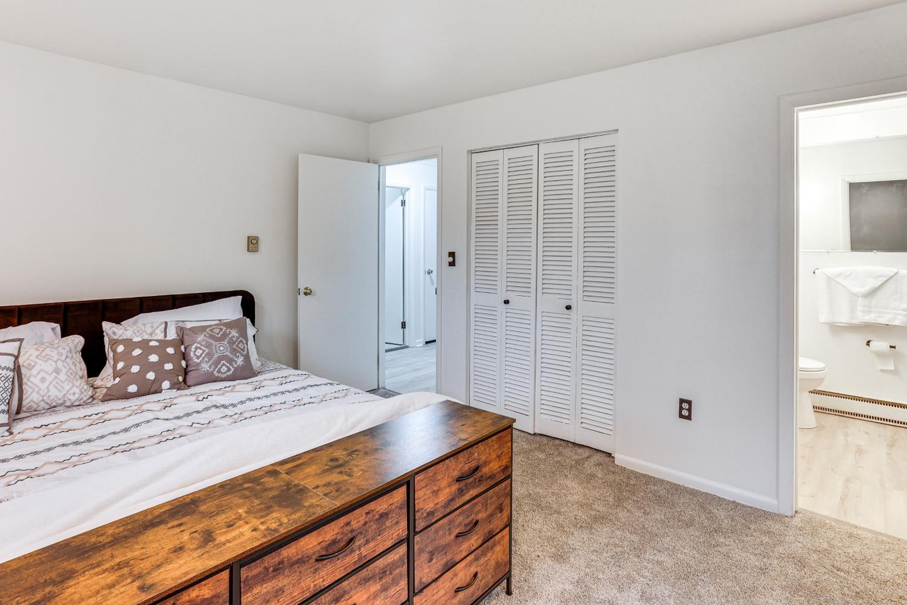 Family Home on Greenbelt, 4 Mi to Dtwn Harrisburg!