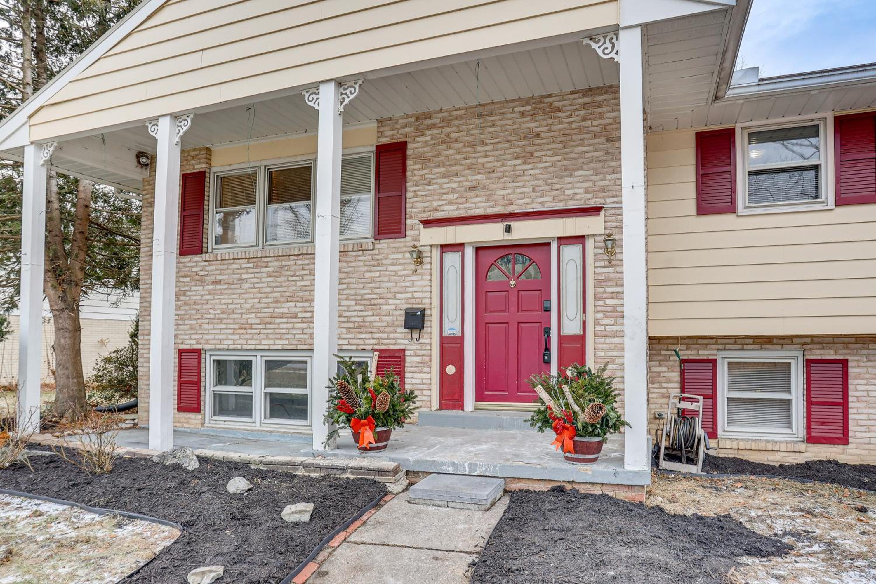 Family Home on Greenbelt, 4 Mi to Dtwn Harrisburg!