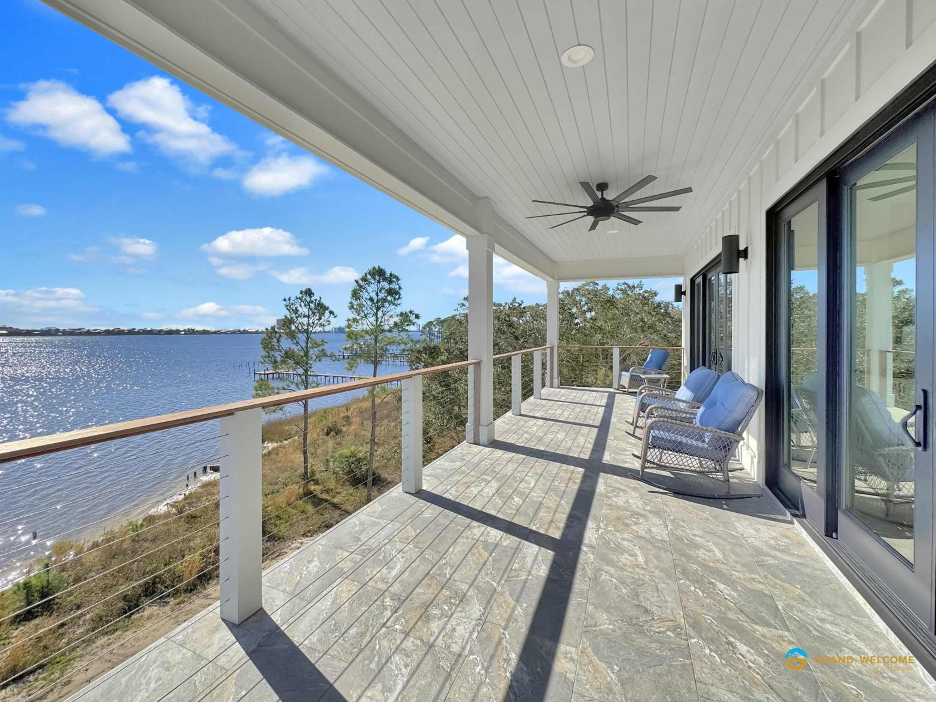 Waterfront Luxury Home for 10 Pool Fireplace