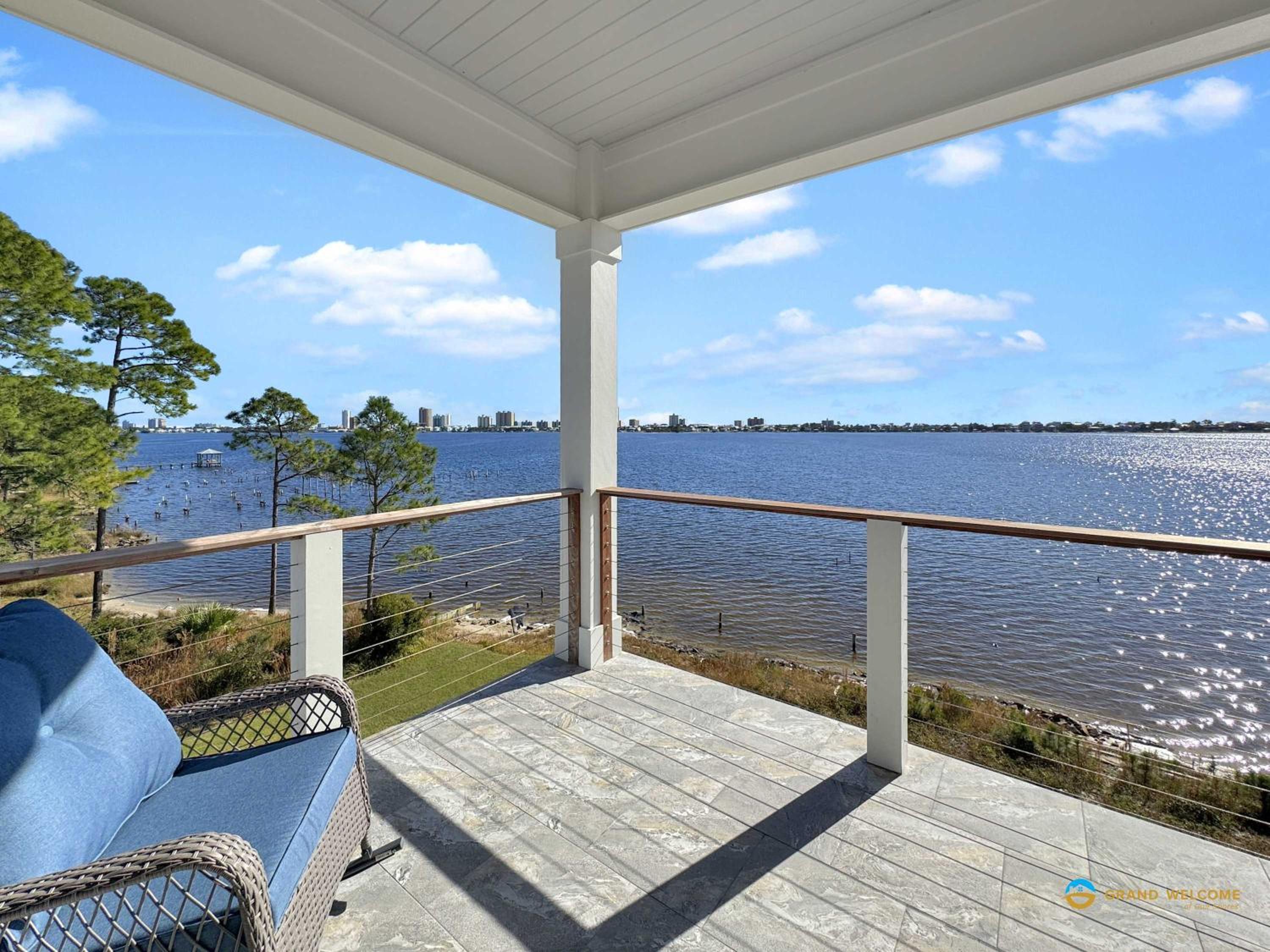 Waterfront Luxury Home for 10 Pool Fireplace