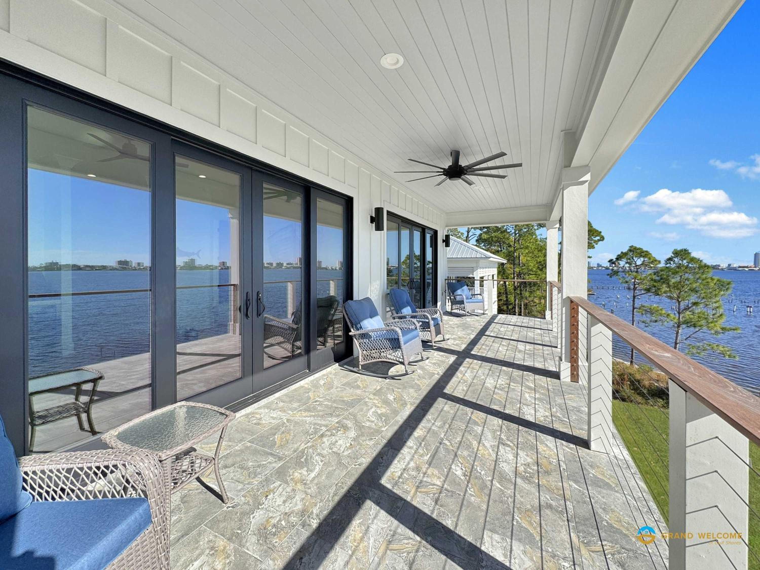 Waterfront Luxury Home for 10 Pool Fireplace