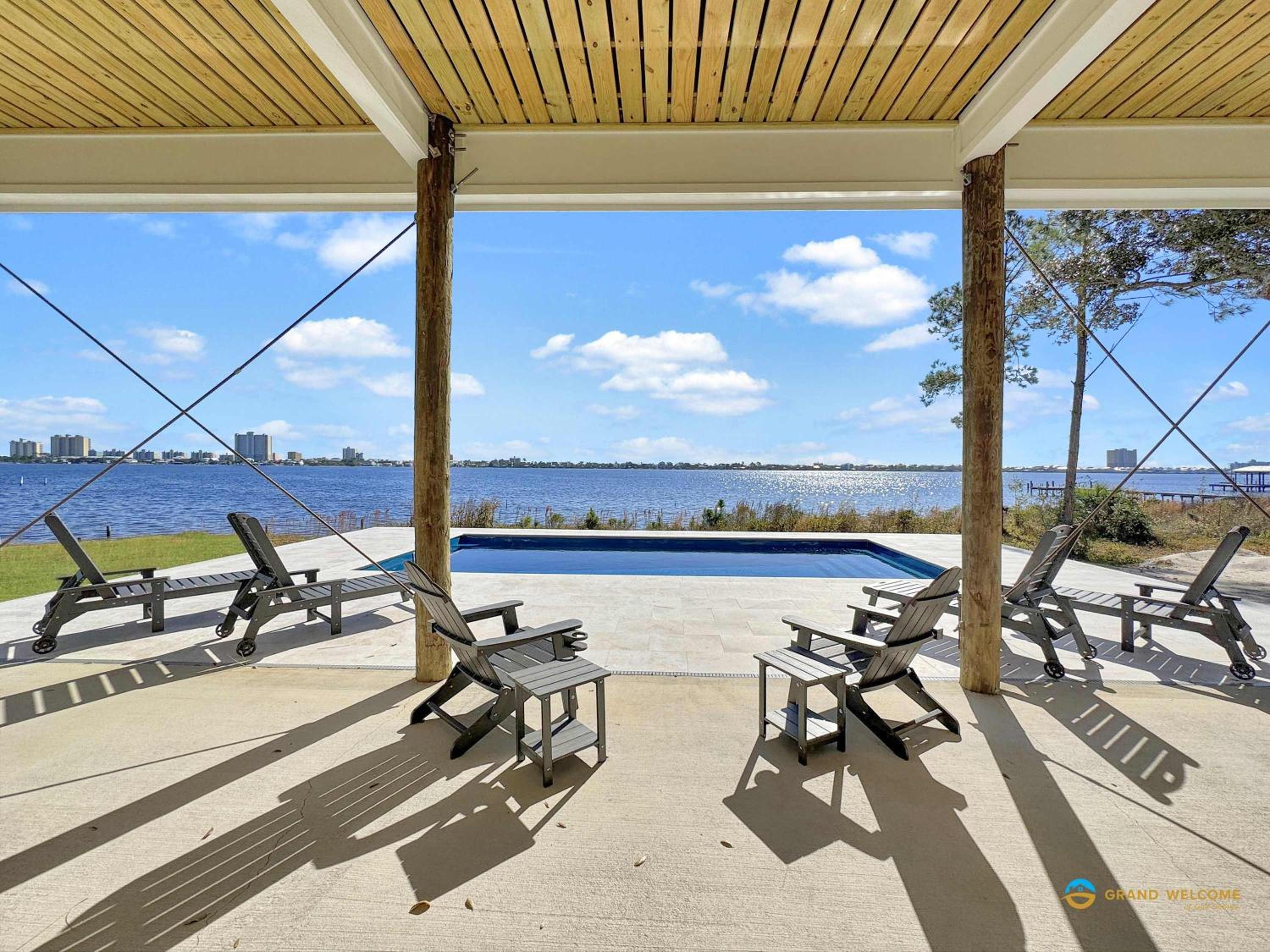 Waterfront Luxury Home for 10 Pool Fireplace