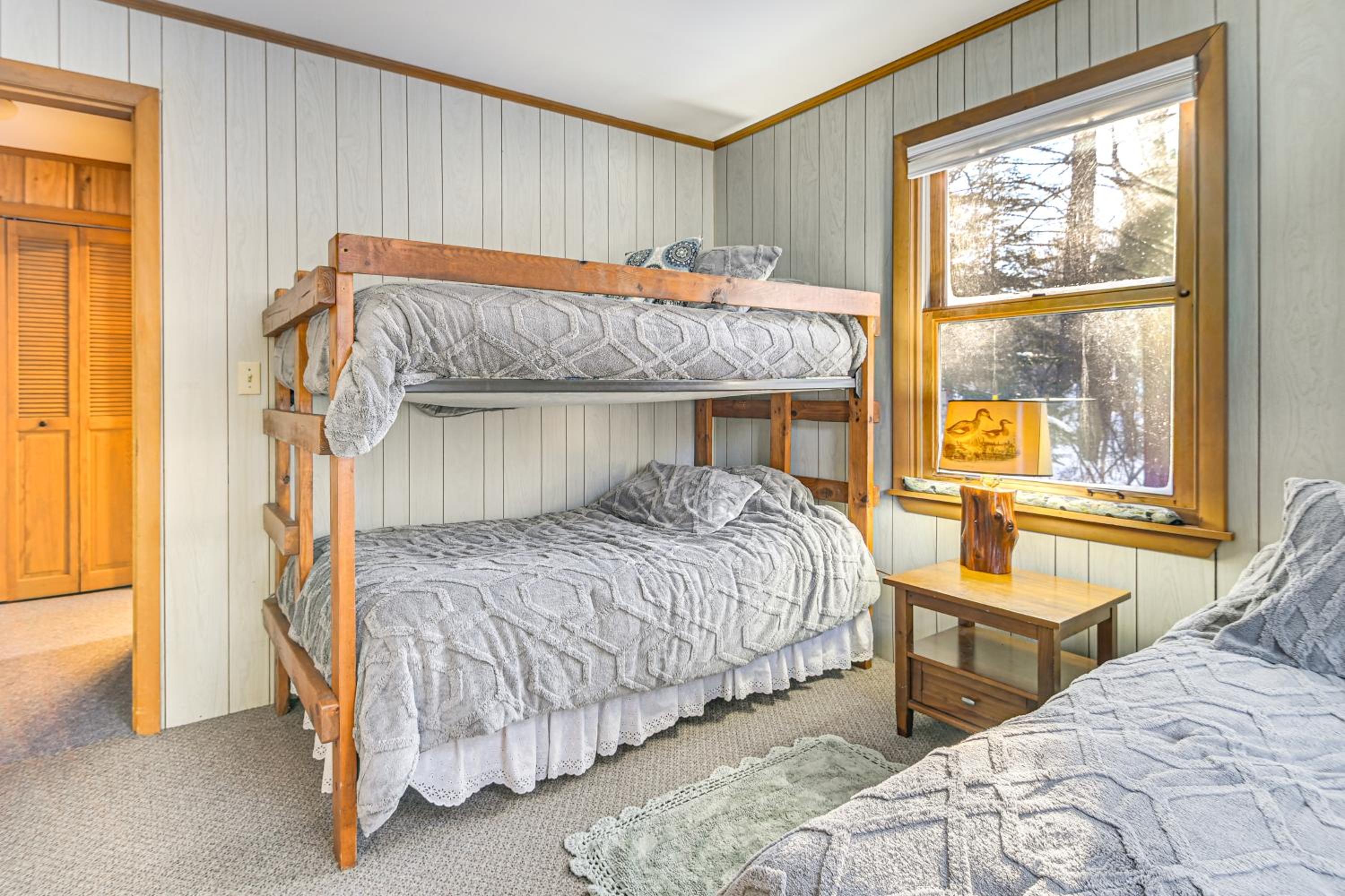Private Lakefront and Boat Launch! Maine Family Home