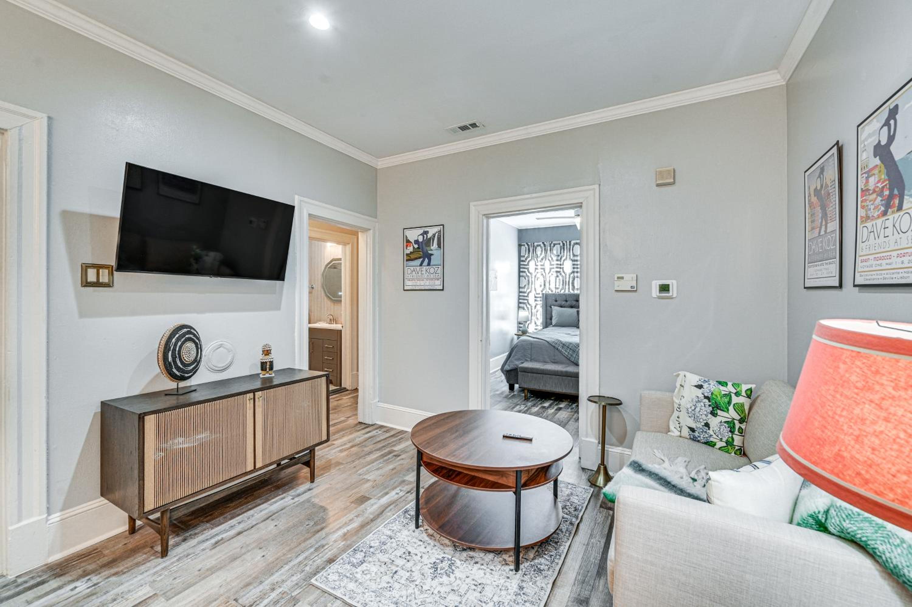 Walk to the Neuse River! New Bern Vacation Rental