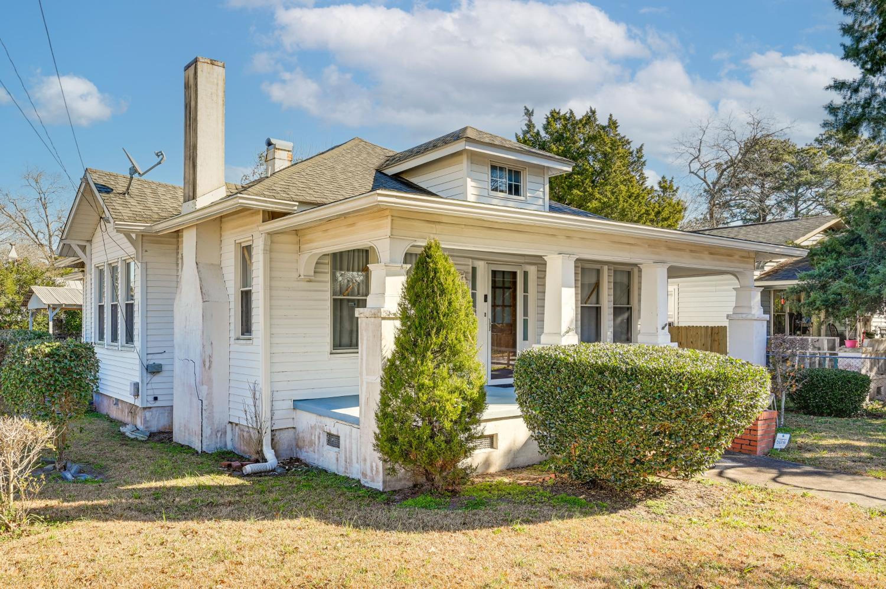 Walk to the Neuse River! New Bern Vacation Rental