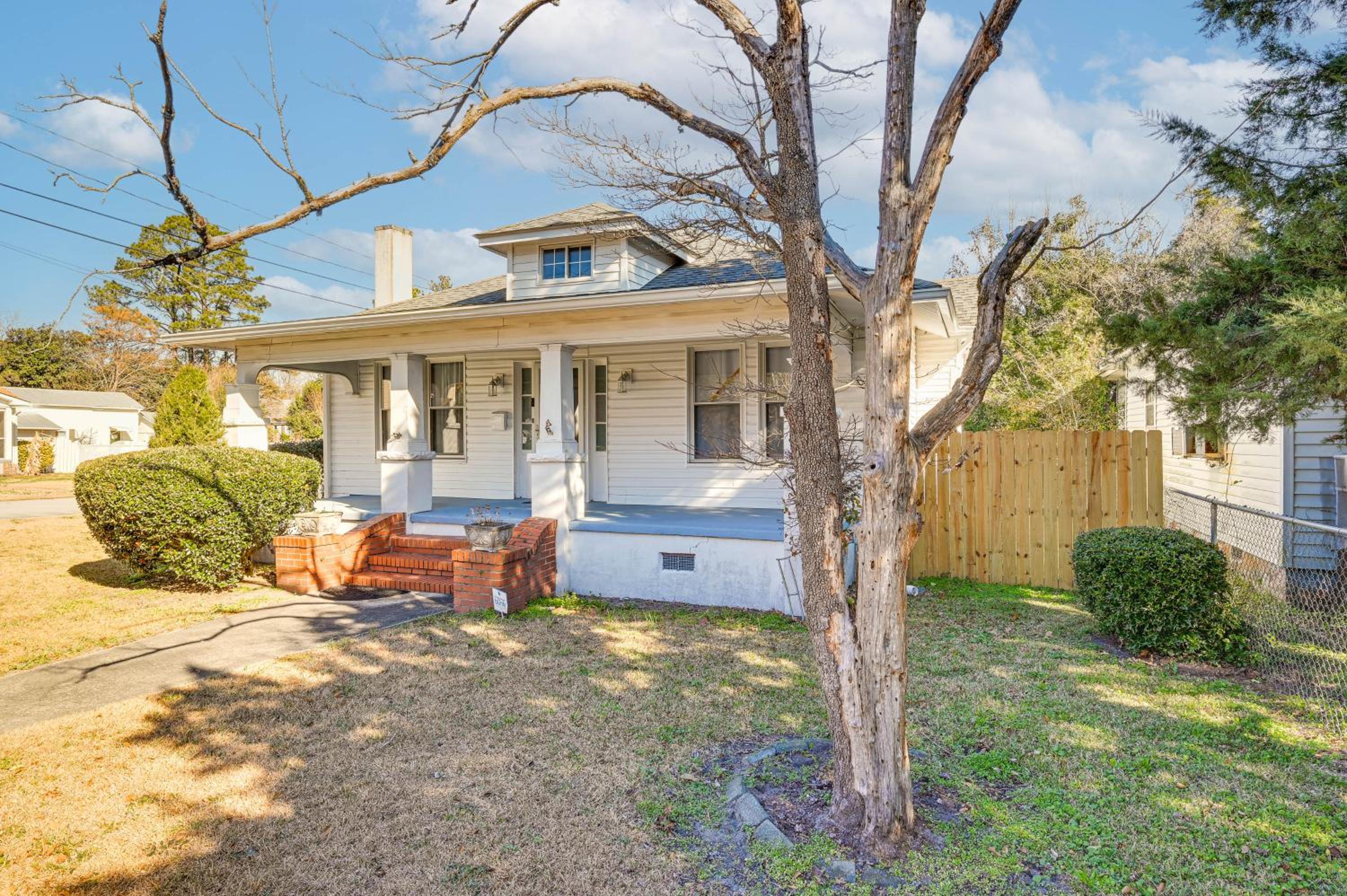 Walk to the Neuse River! New Bern Vacation Rental