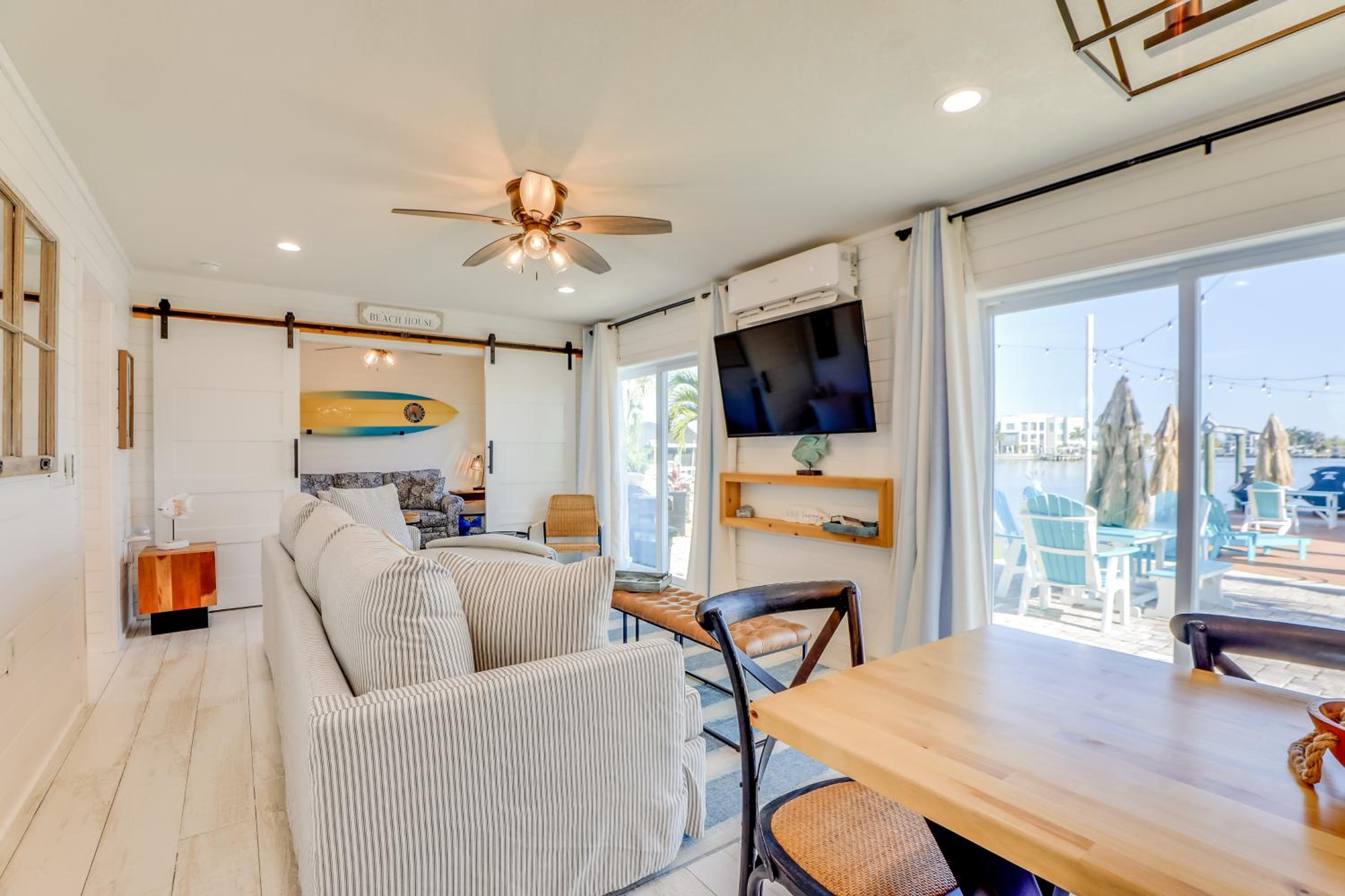 Bayfront Retreat Across From Treasure Island Beach