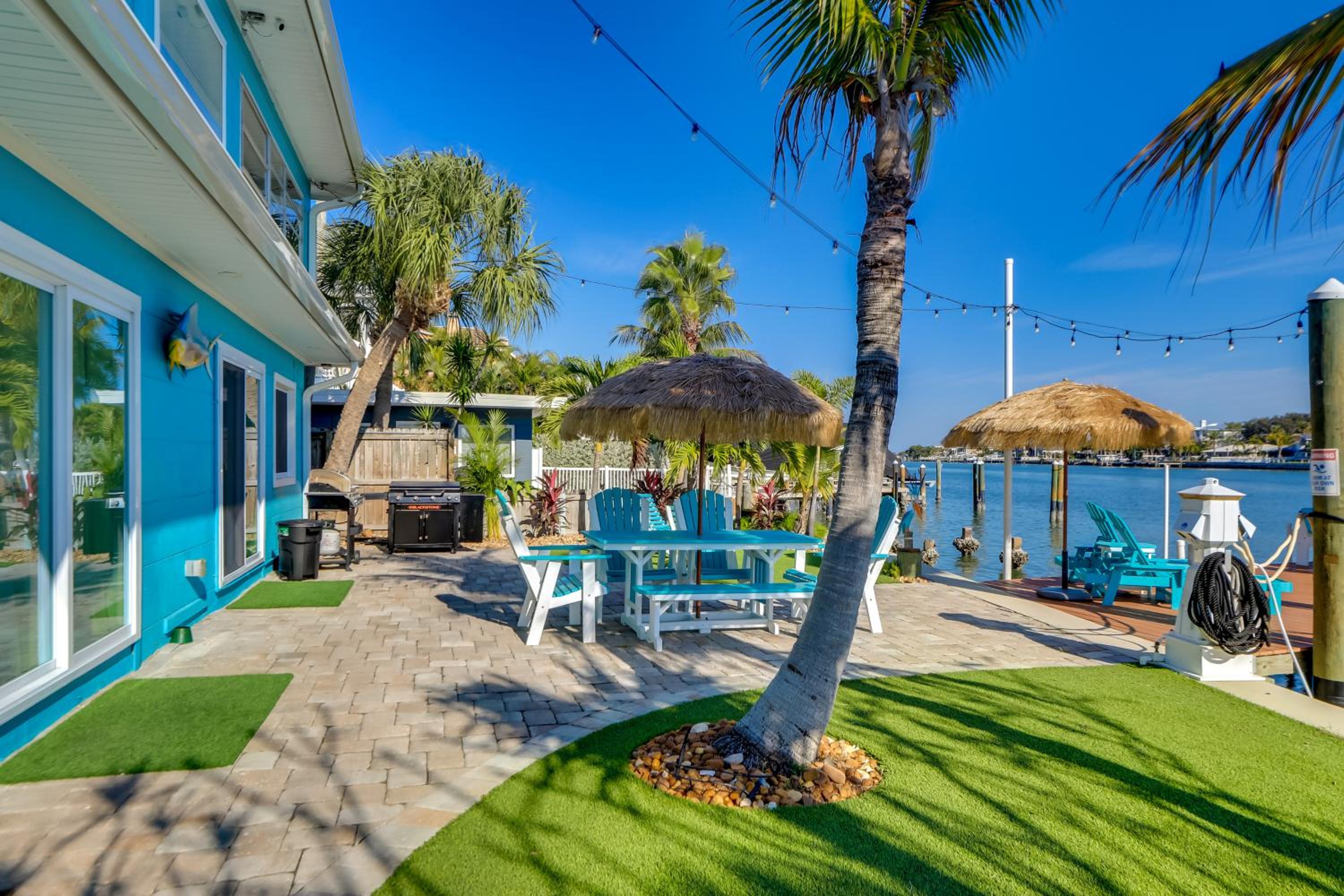 Bayfront Retreat Across From Treasure Island Beach