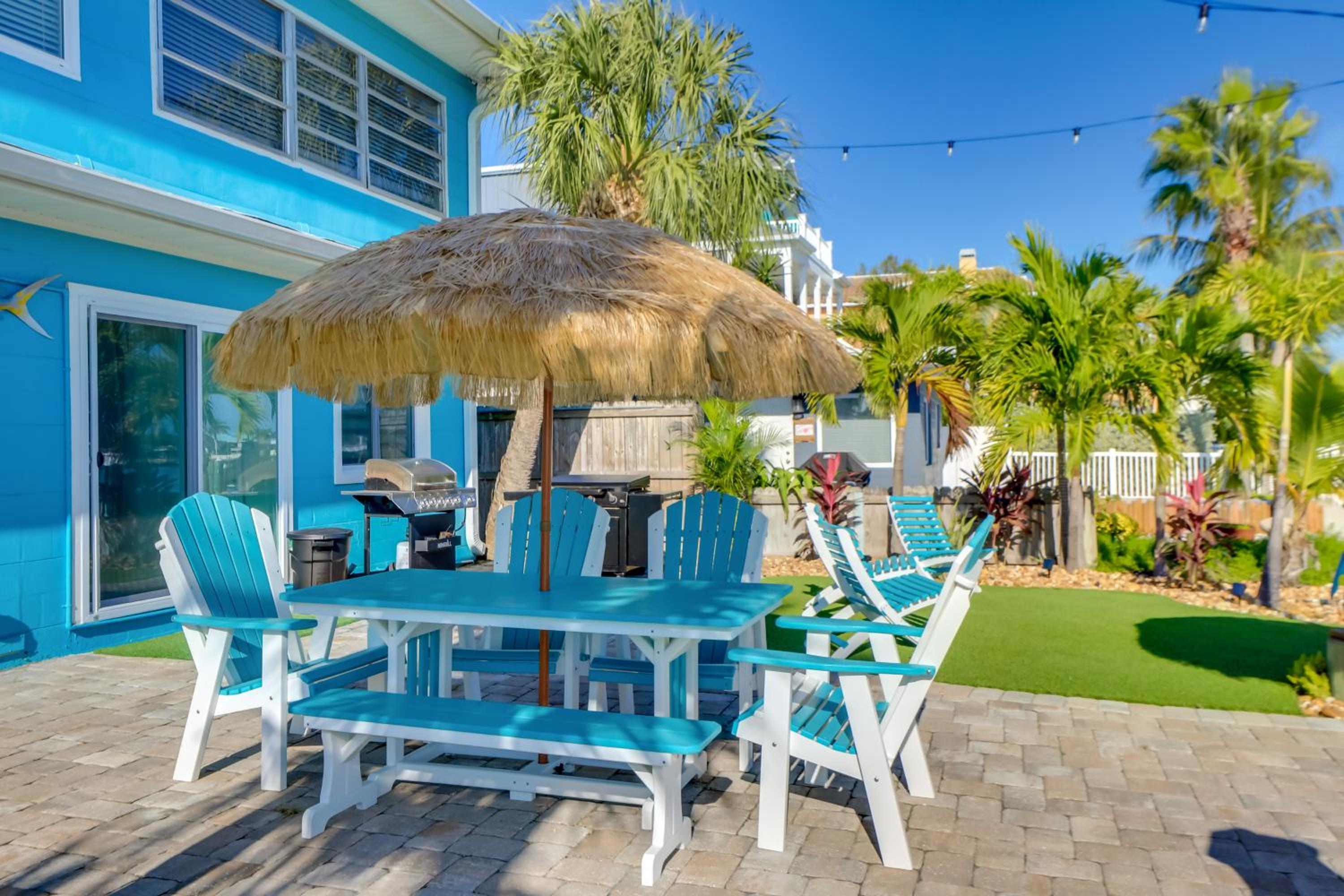Bayfront Retreat Across From Treasure Island Beach