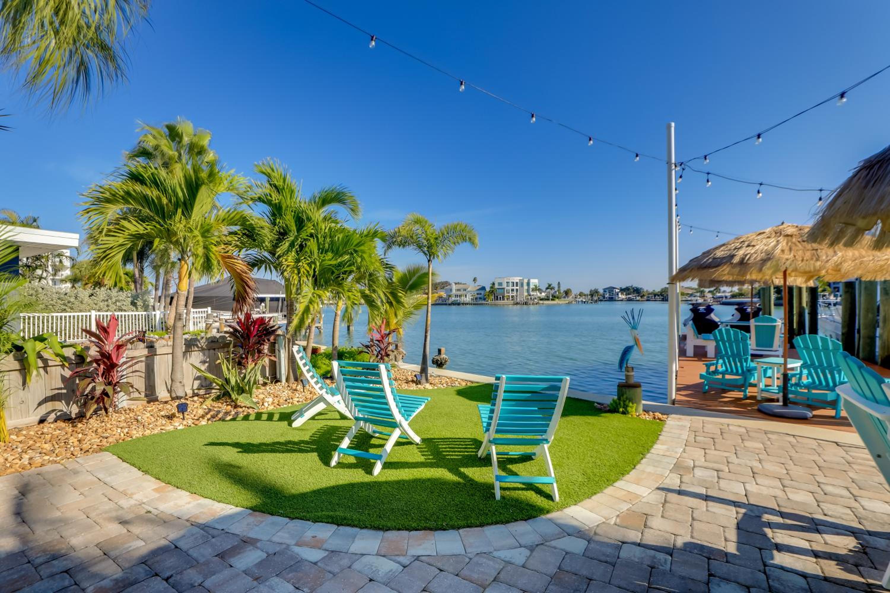Bayfront Retreat Across From Treasure Island Beach