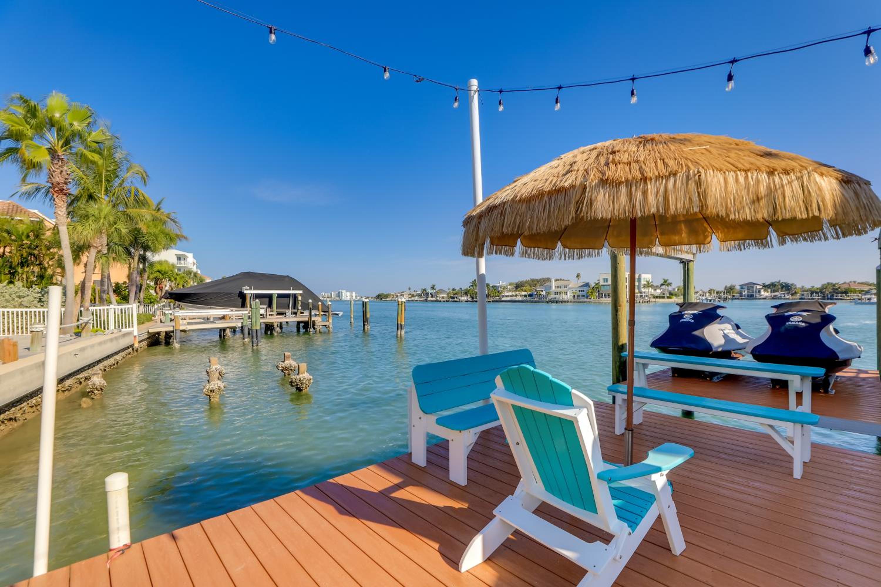 Bayfront Retreat Across From Treasure Island Beach