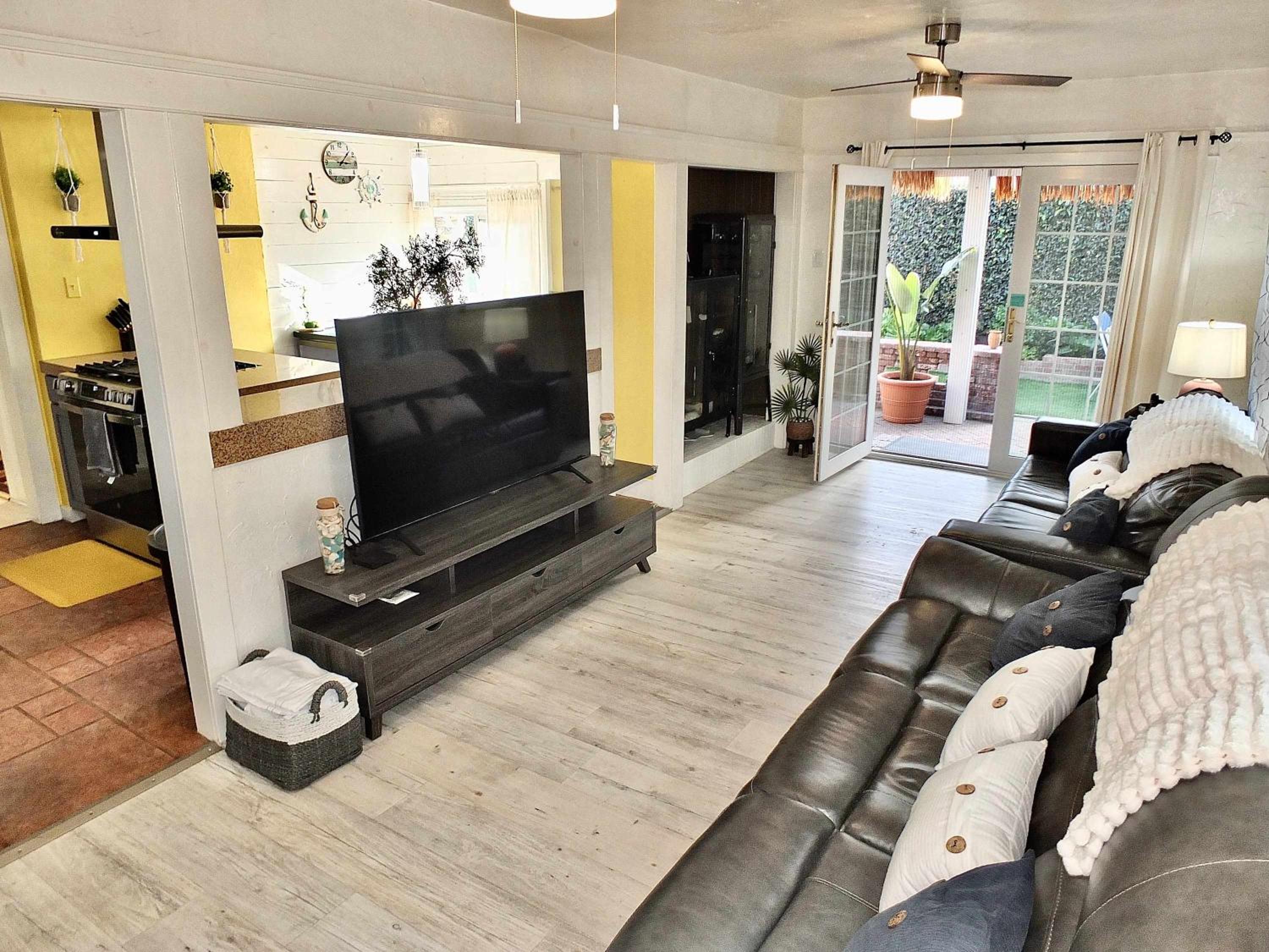 Eastside Garden Hideaway For 4 Perfect Location for World Cup Attendees