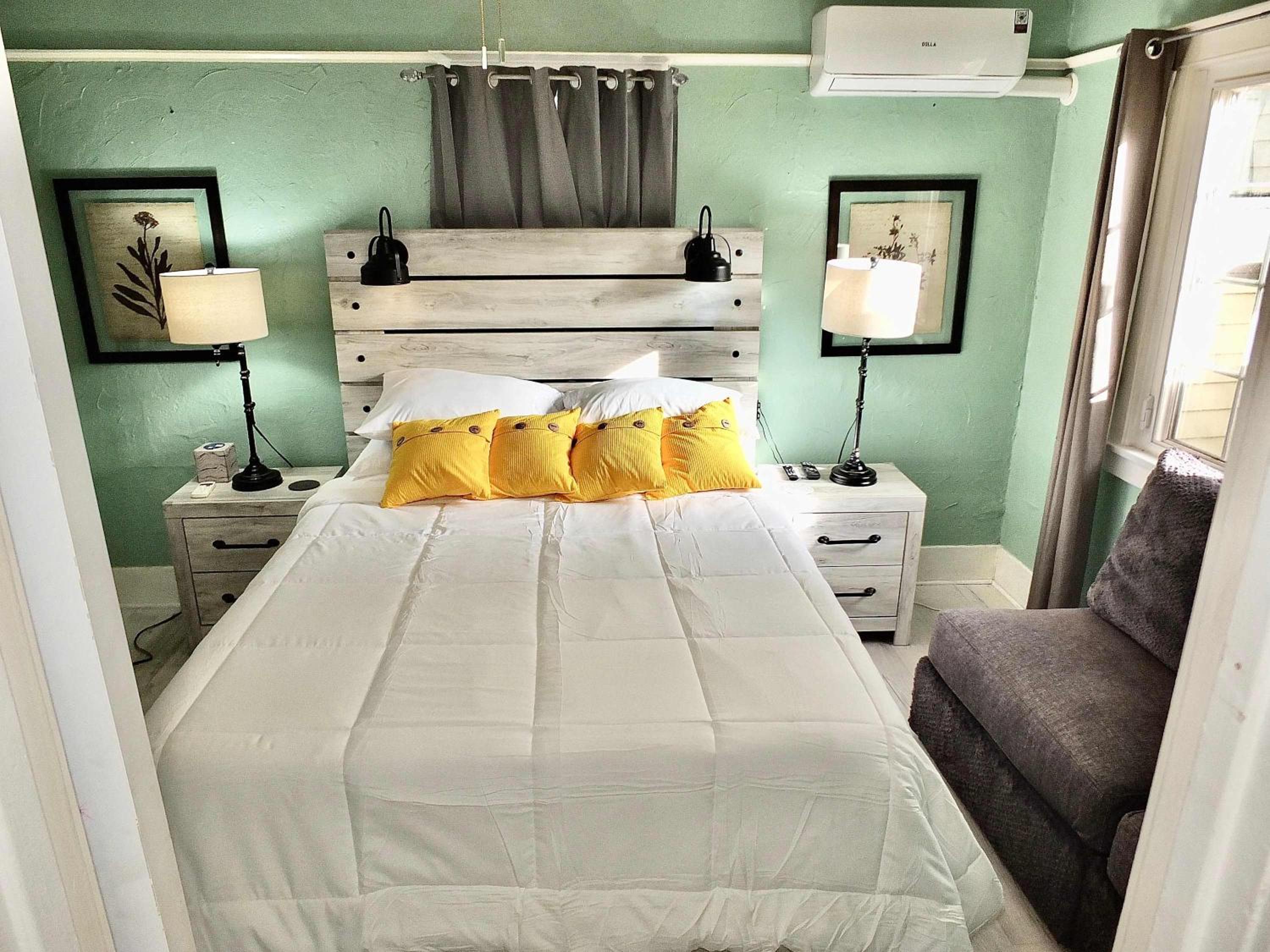 Eastside Garden Hideaway For 4 Perfect Location for World Cup Attendees