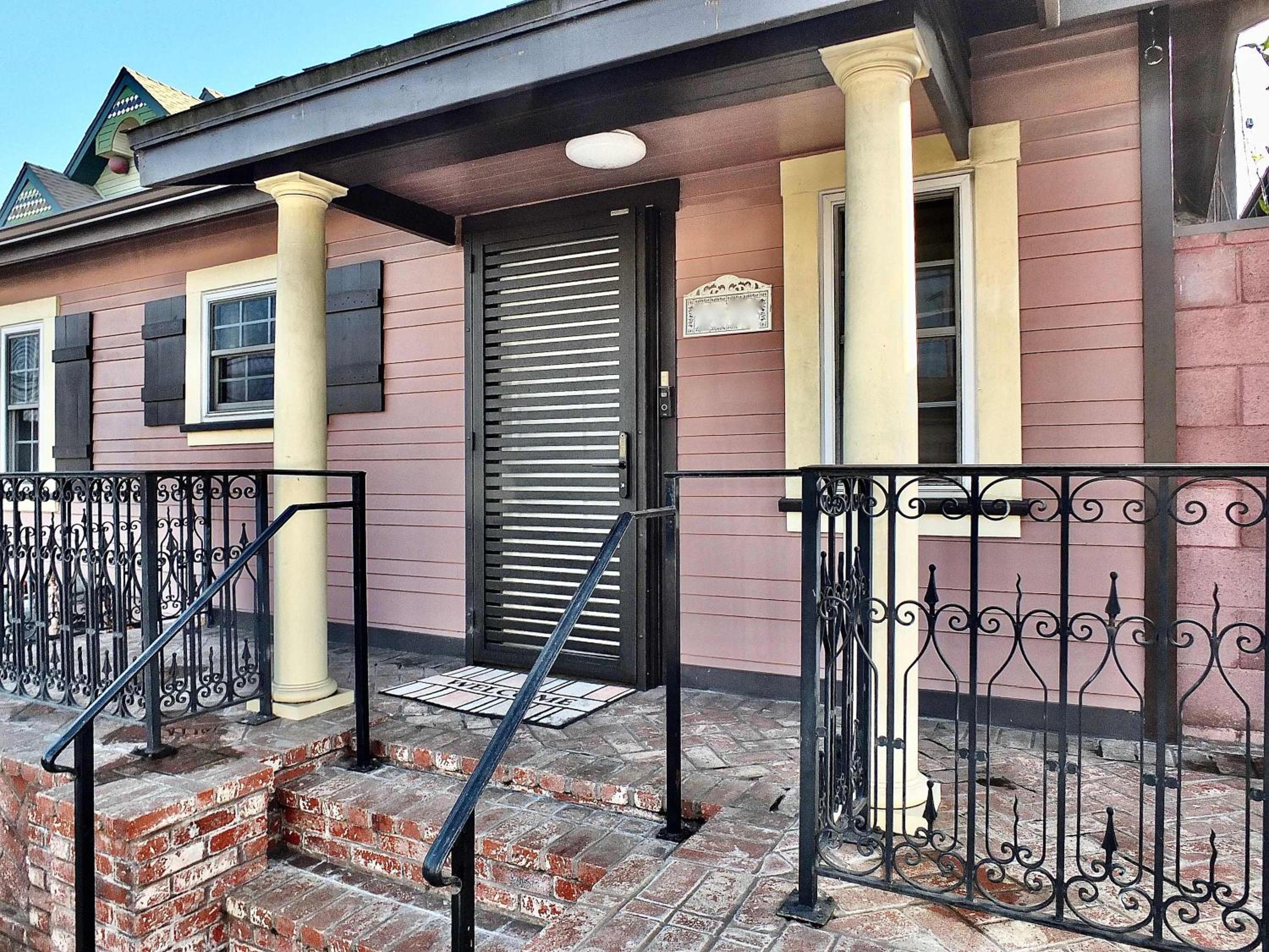 Eastside Garden Hideaway For 4 Perfect Location for World Cup Attendees