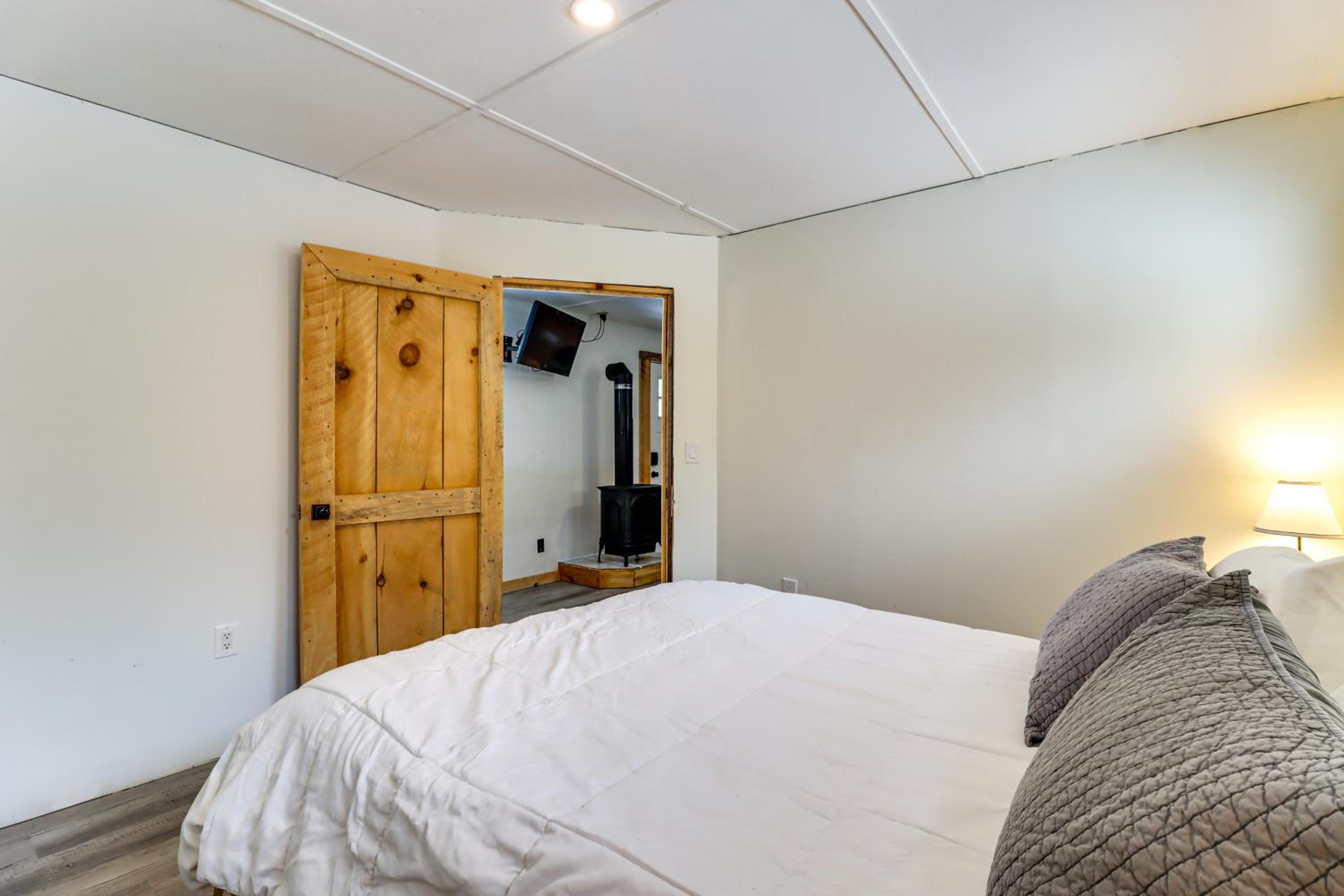 Deluxe Cabin D at Elk Creek Escape! Pets Welcome