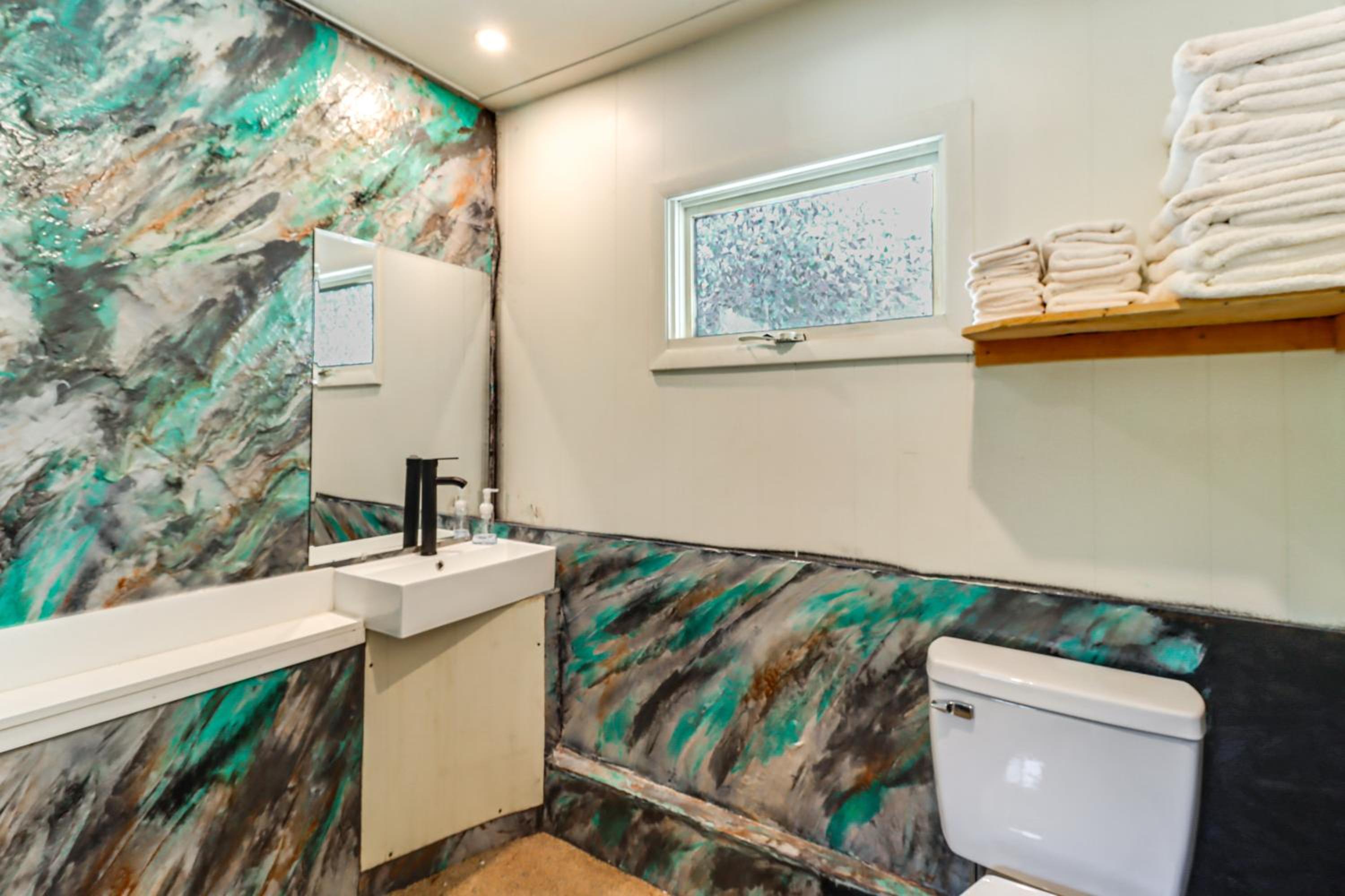 Deluxe Cabin D at Elk Creek Escape! Pets Welcome