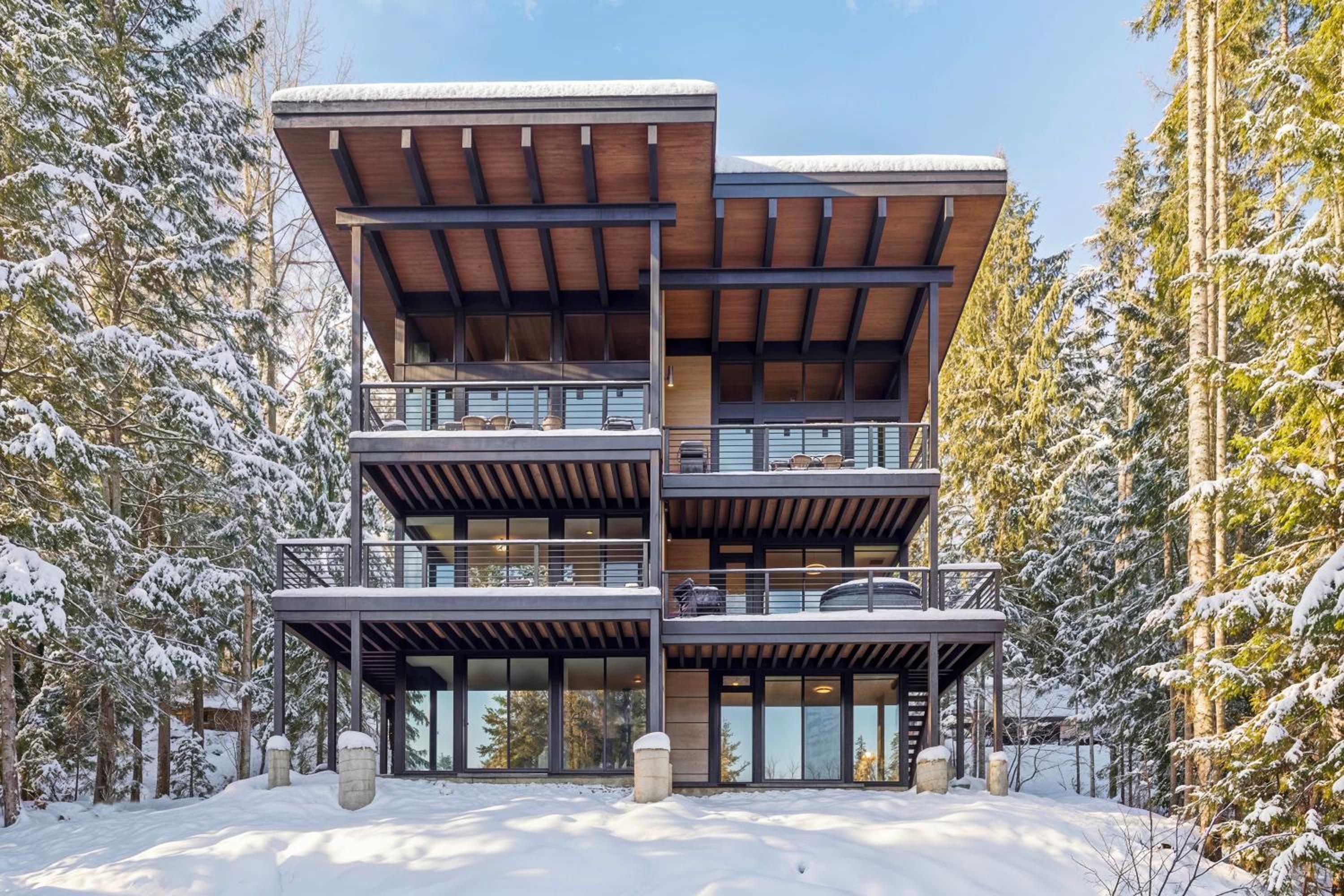 Ski In and Out The Mountainside House with Hot Tub!