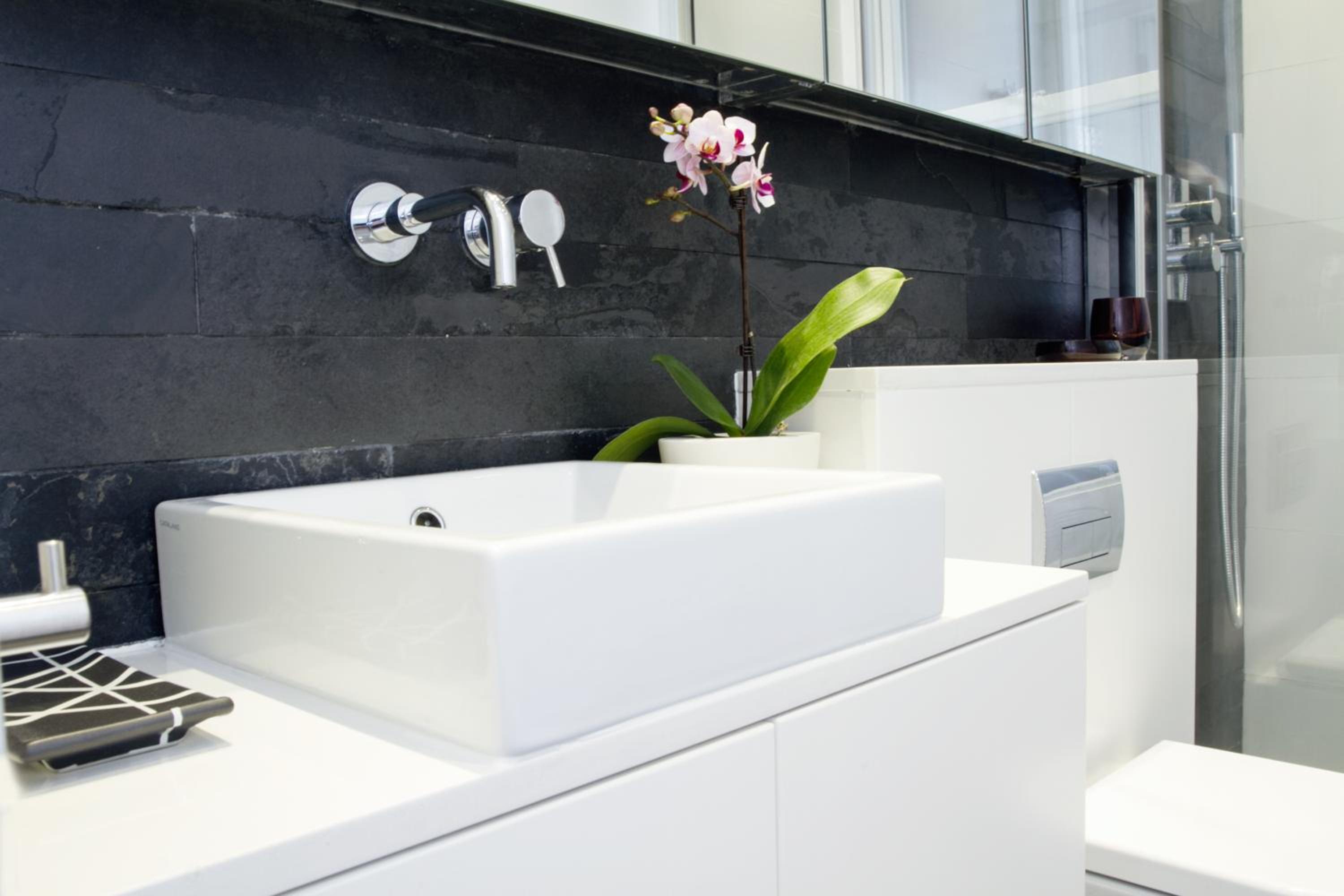 STUNNING Brand New Apartment