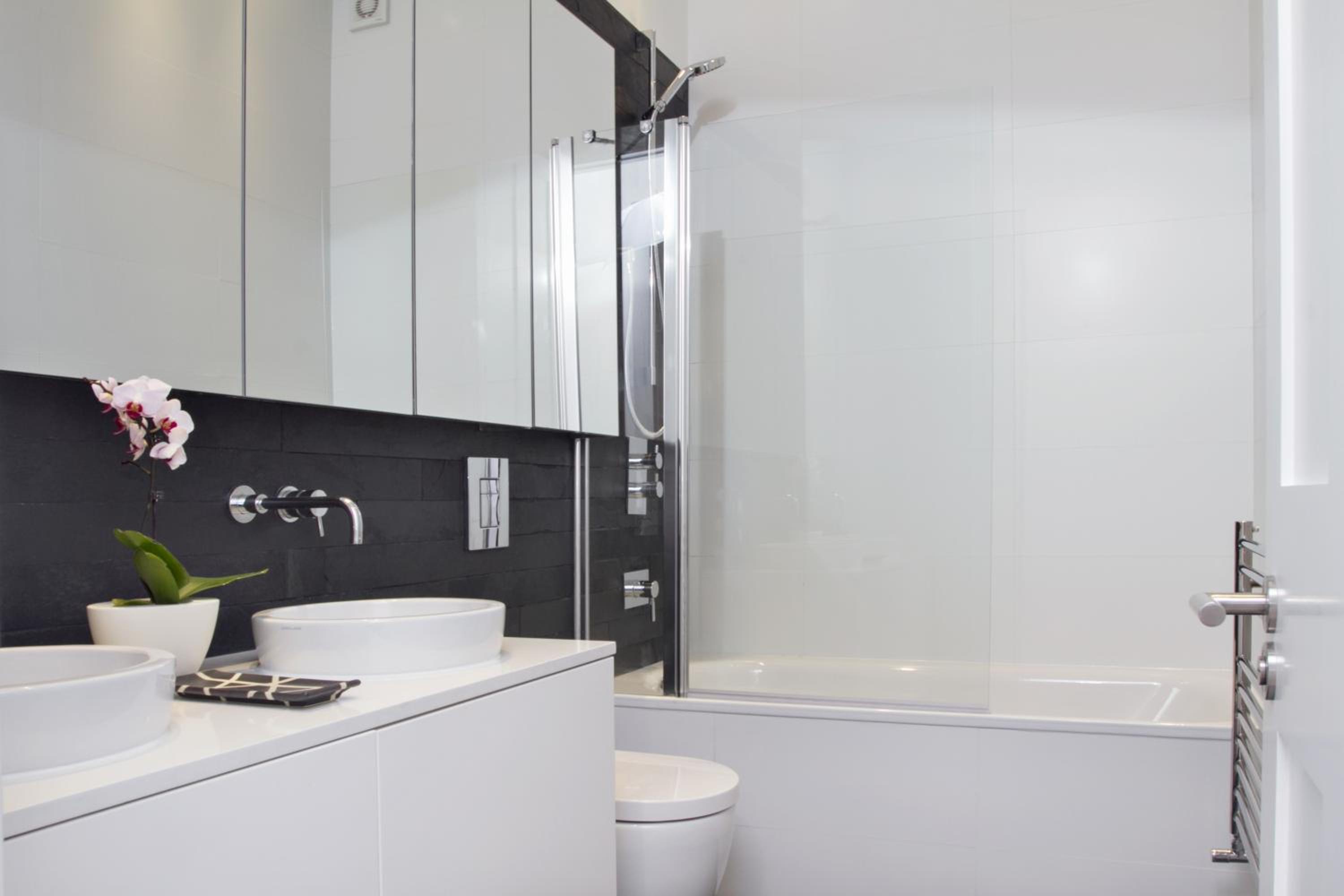 STUNNING Brand New Apartment