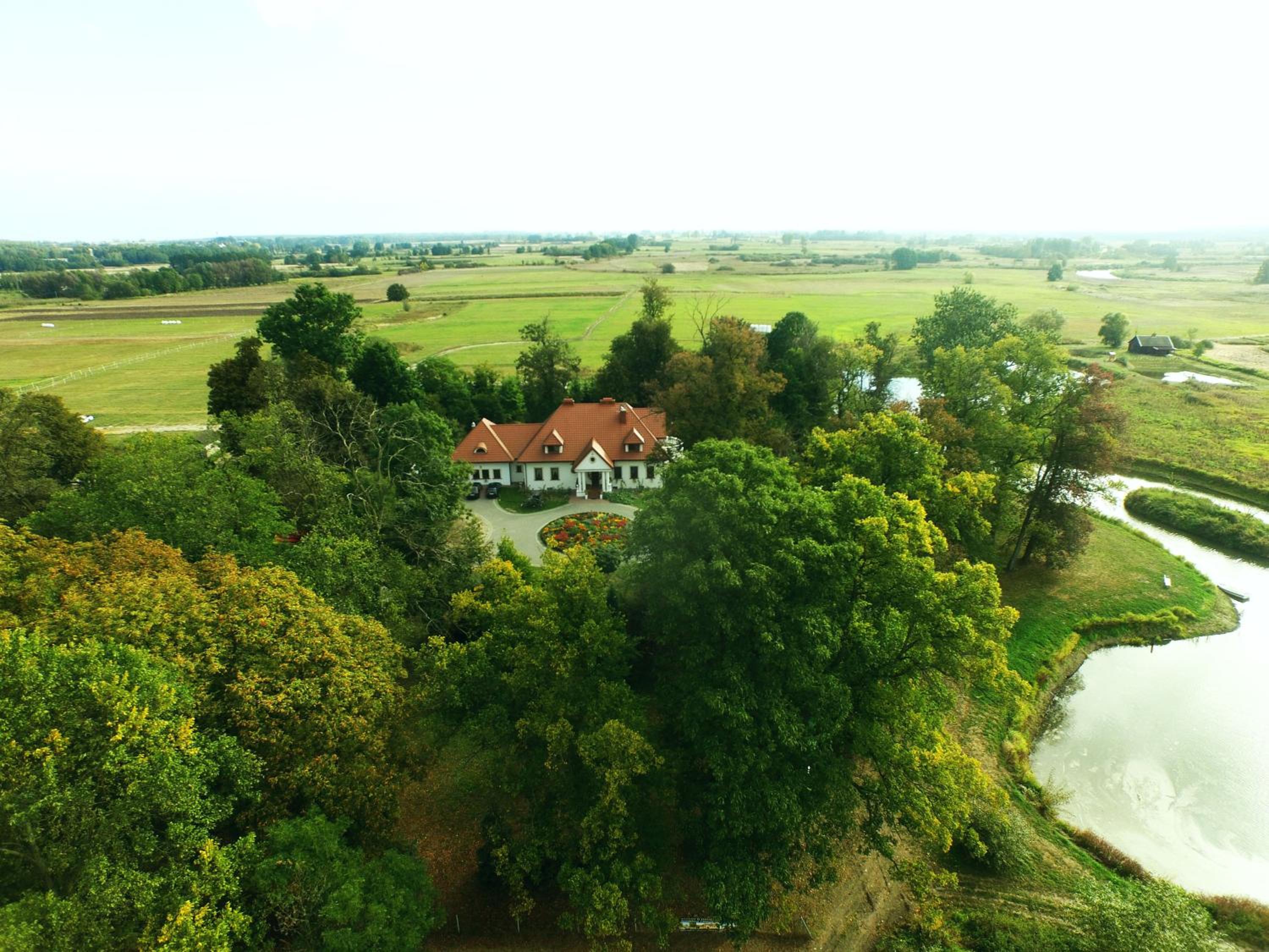Dwór Osmolice view 2