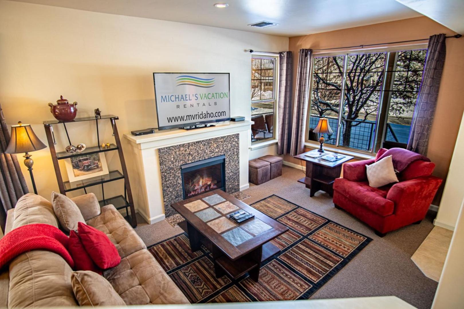 2BD Sweetwater Condo - Community Park, Pool + Hot Tub