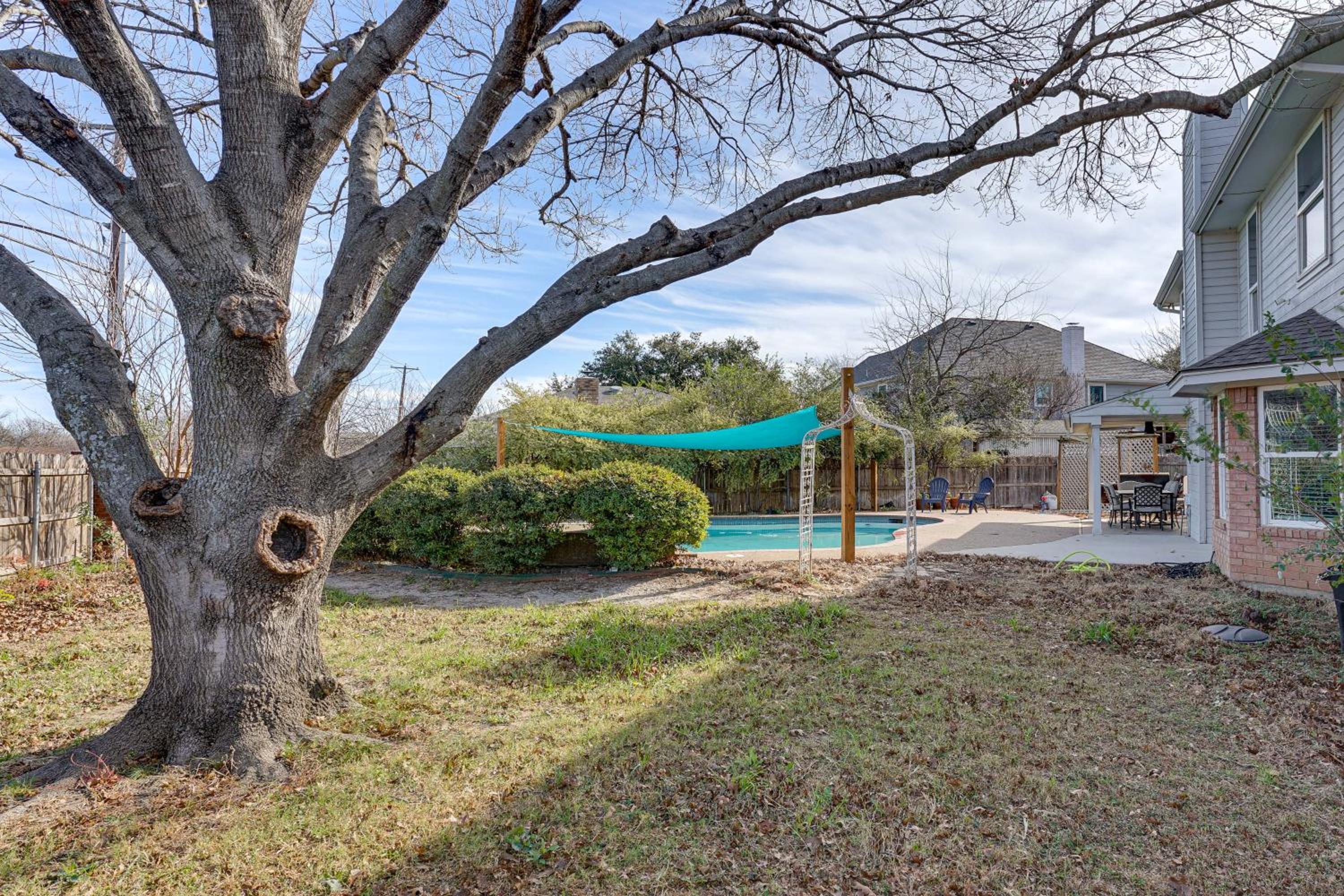 Private Yard and Pool 3,200-Sq-Ft Gem in Fort Worth