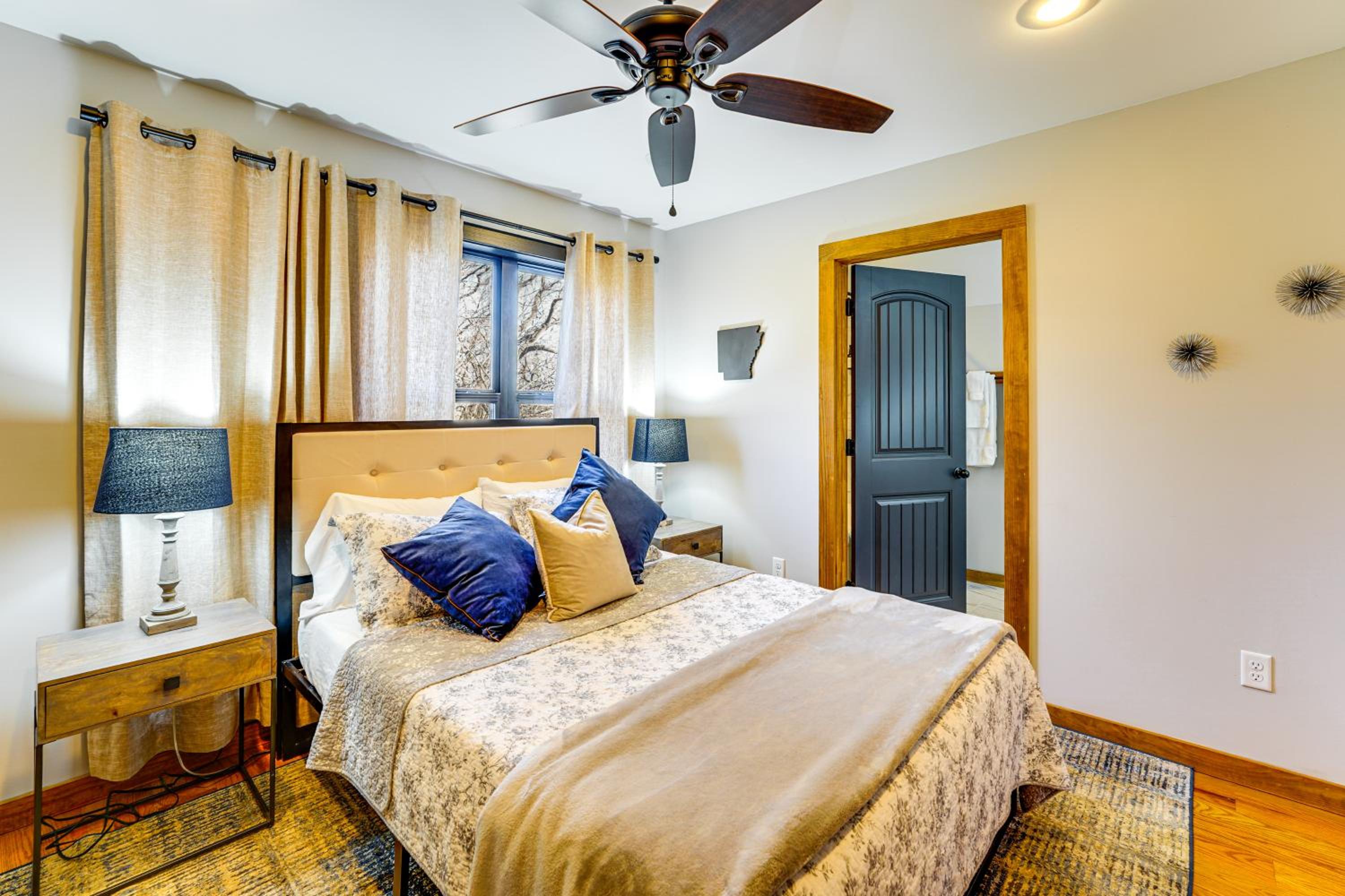 Fish, Raft and Relax! Spacious Sulphur Springs Home