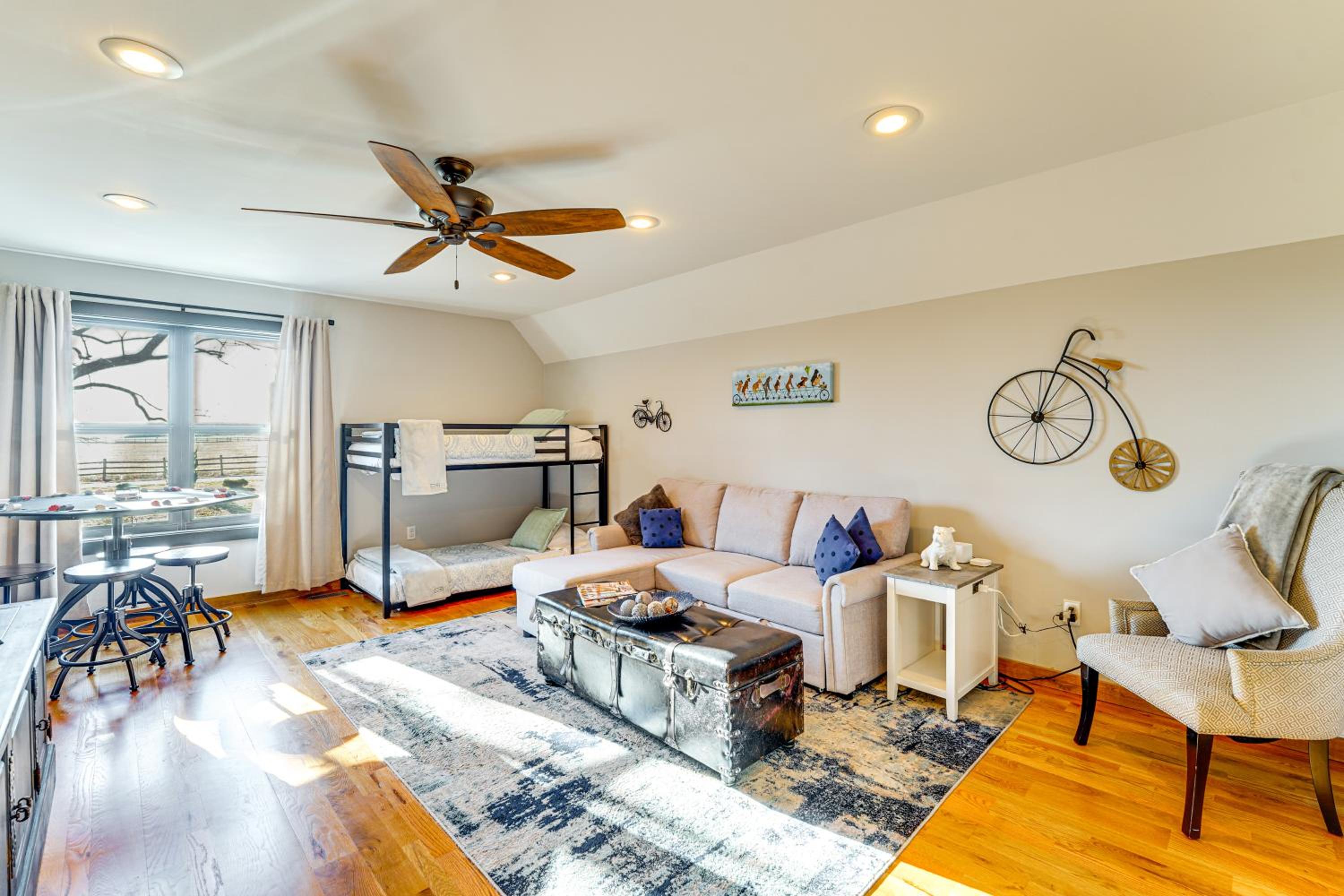 Fish, Raft and Relax! Spacious Sulphur Springs Home