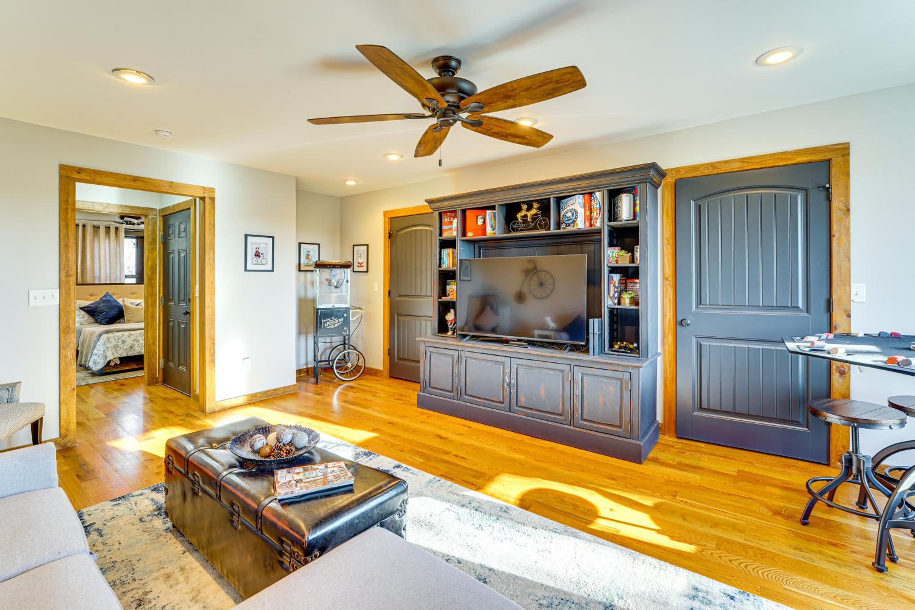 Fish, Raft and Relax! Spacious Sulphur Springs Home