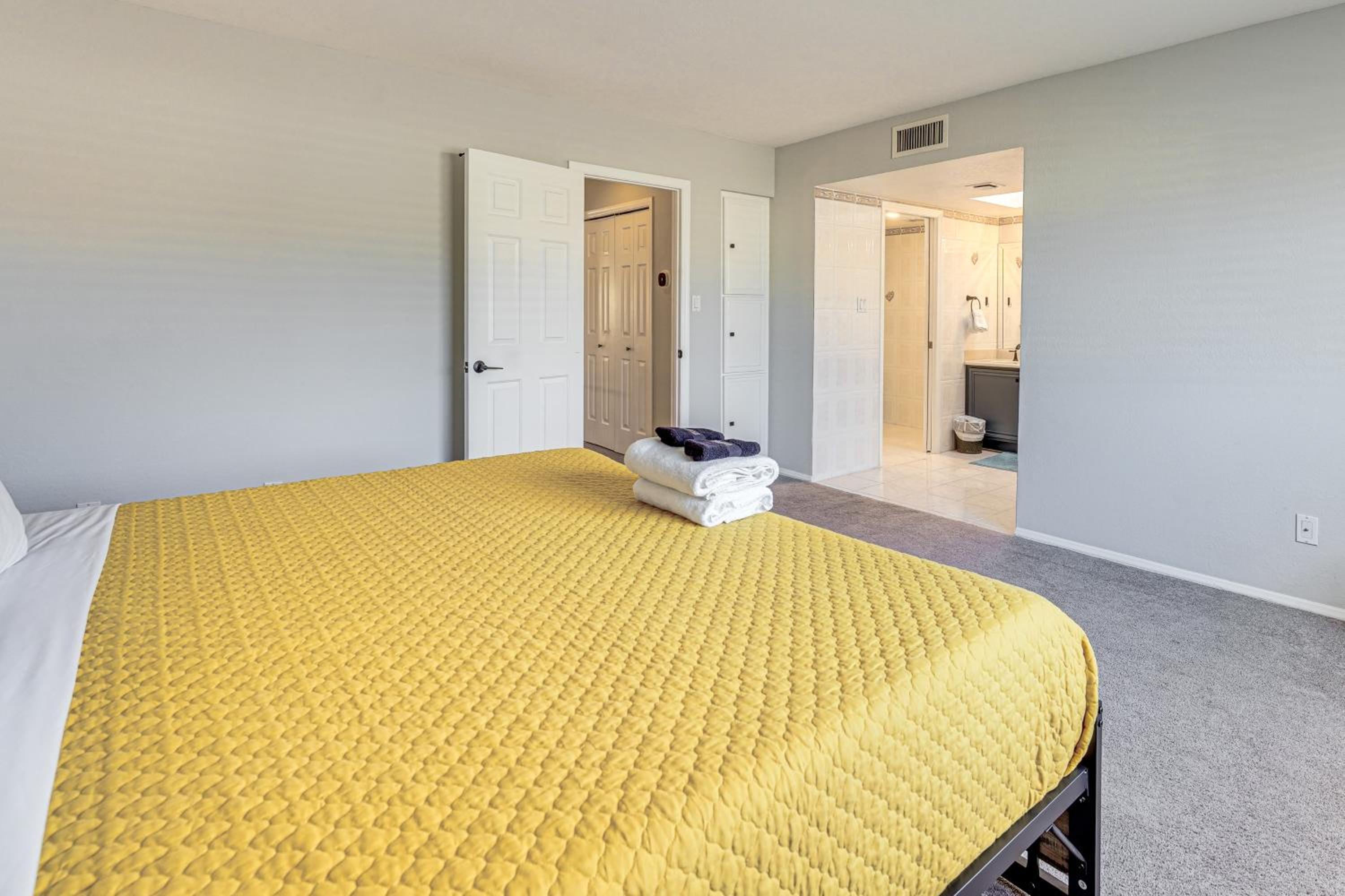 Pet-Friendly Unit, 1 Mi to Old Town Scottsdale!