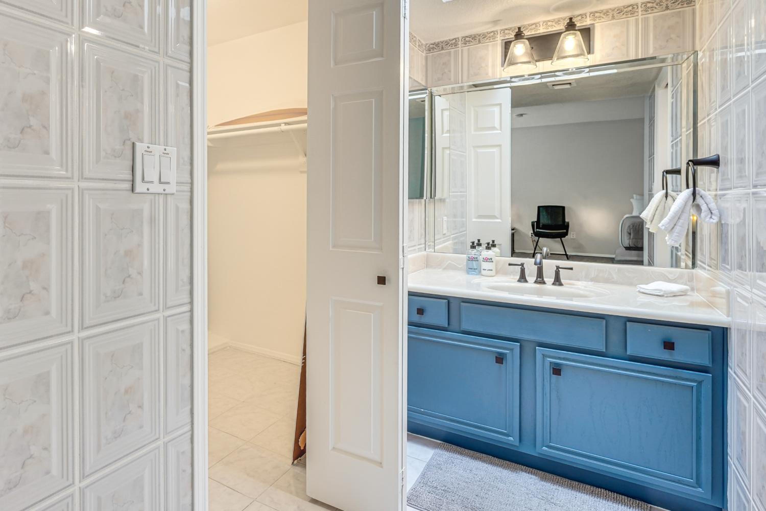 Pet-Friendly Unit, 1 Mi to Old Town Scottsdale!