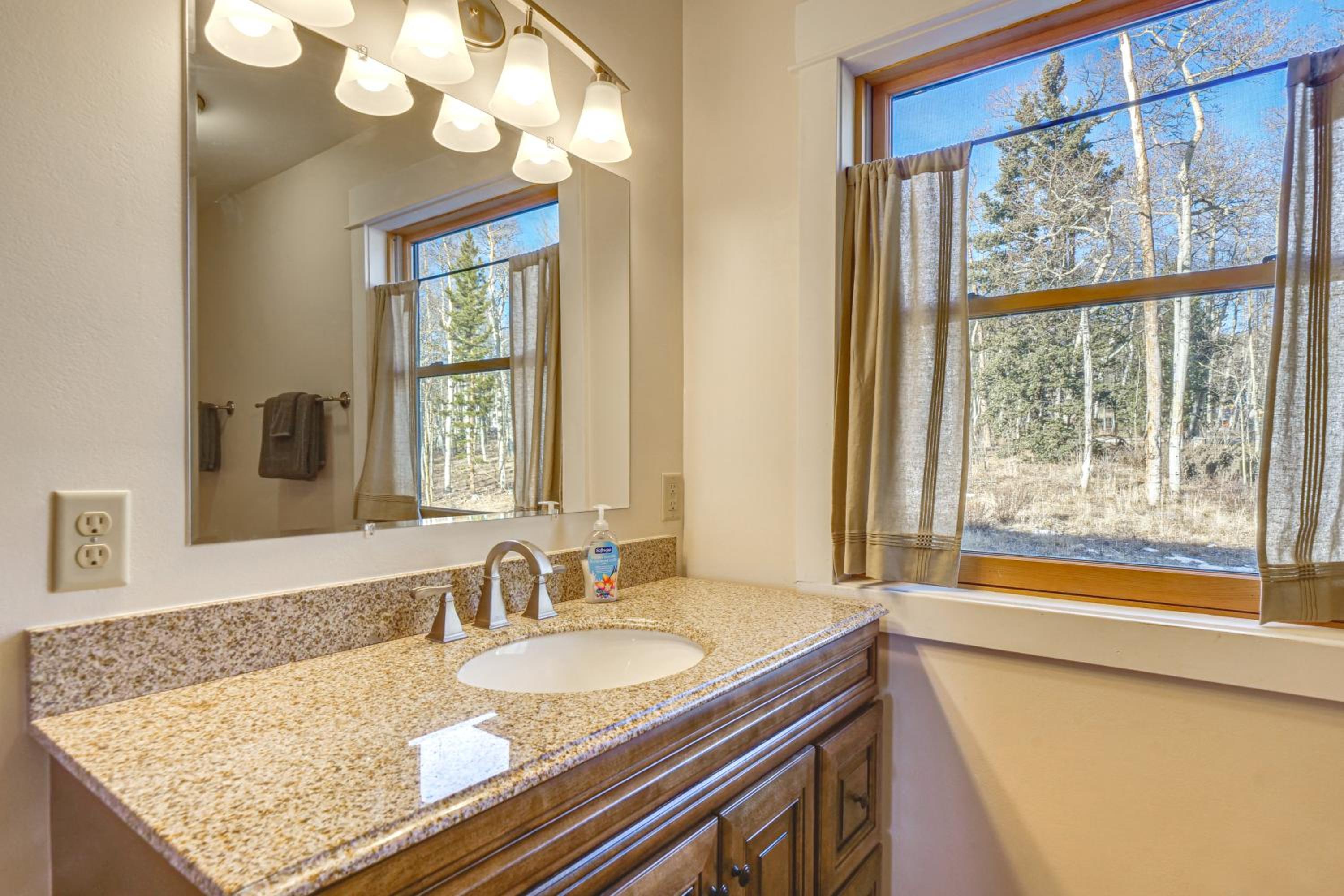 Whispering Aspen Retreat Fairplay Gem with Views!