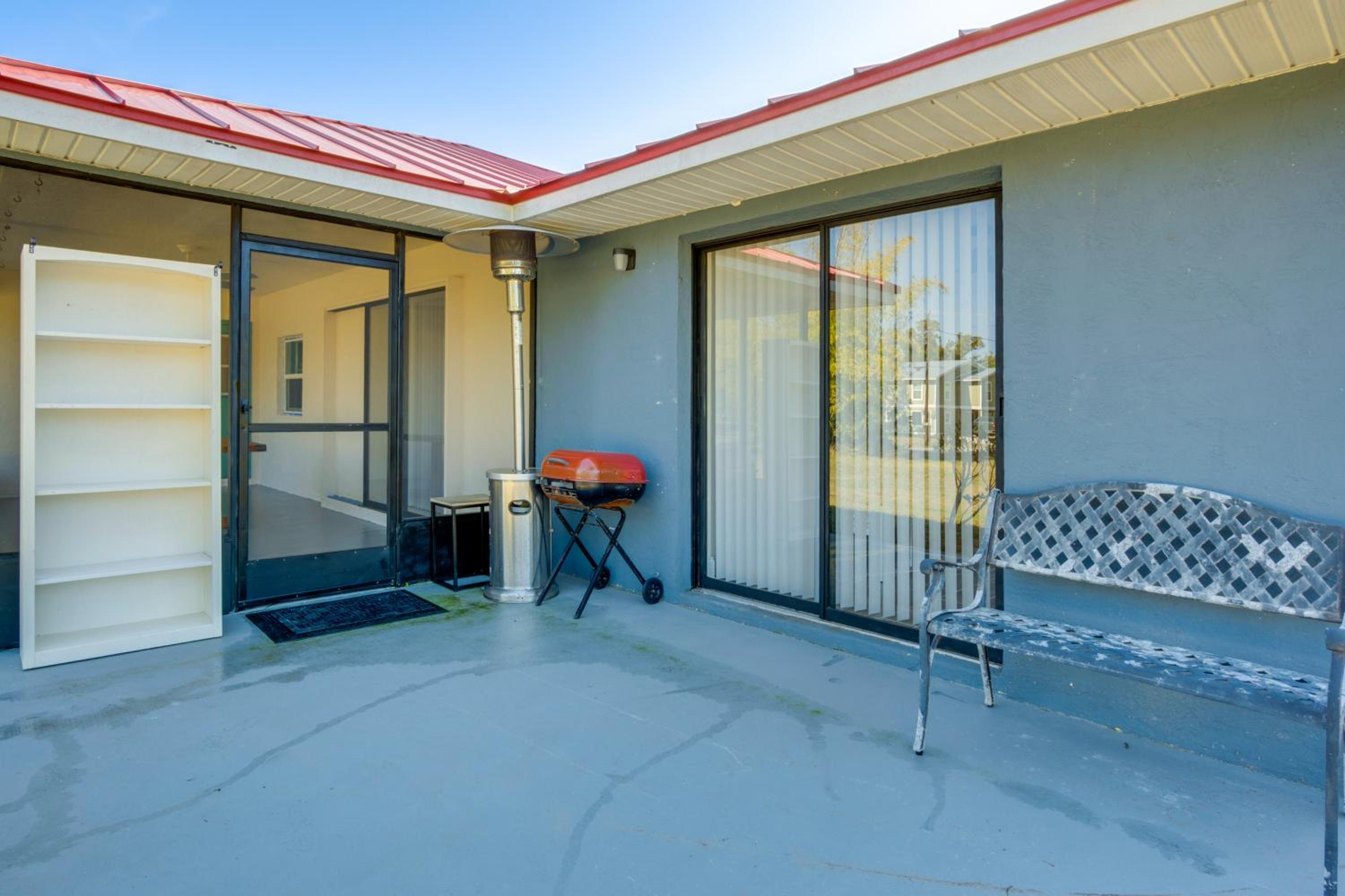 3 Mi to Manasota Key Beach! Single-Level Home