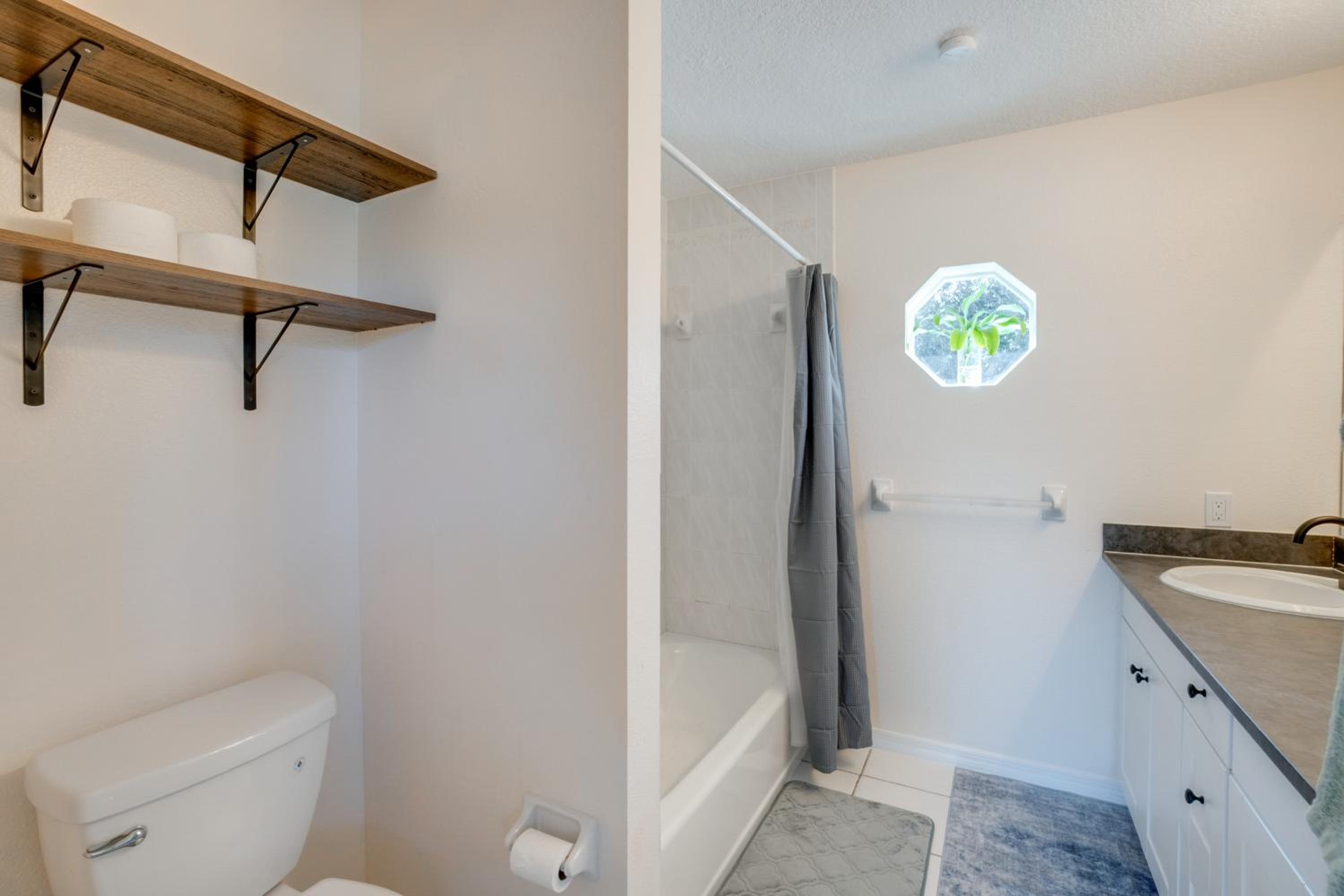 3 Mi to Manasota Key Beach! Single-Level Home