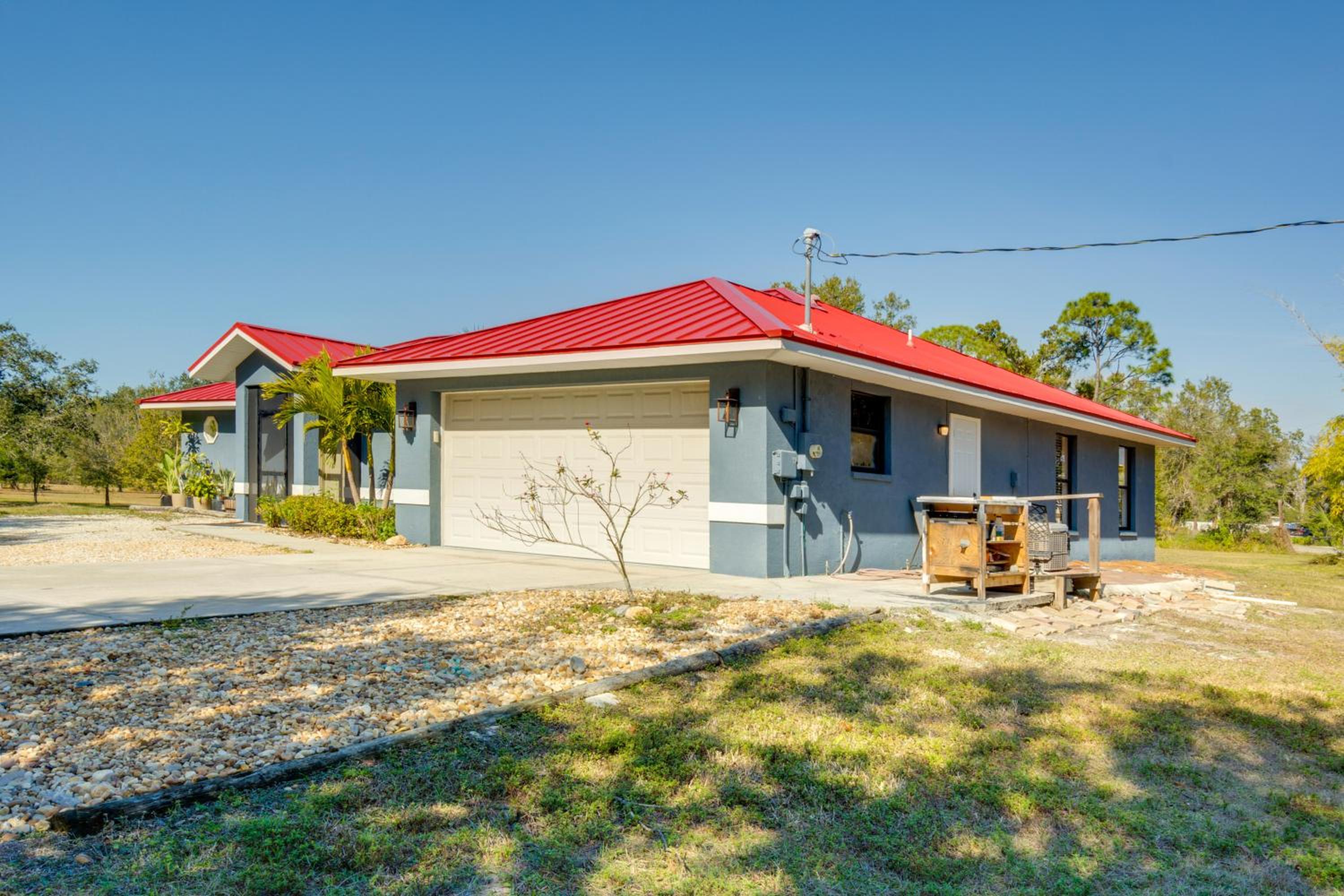 3 Mi to Manasota Key Beach! Single-Level Home