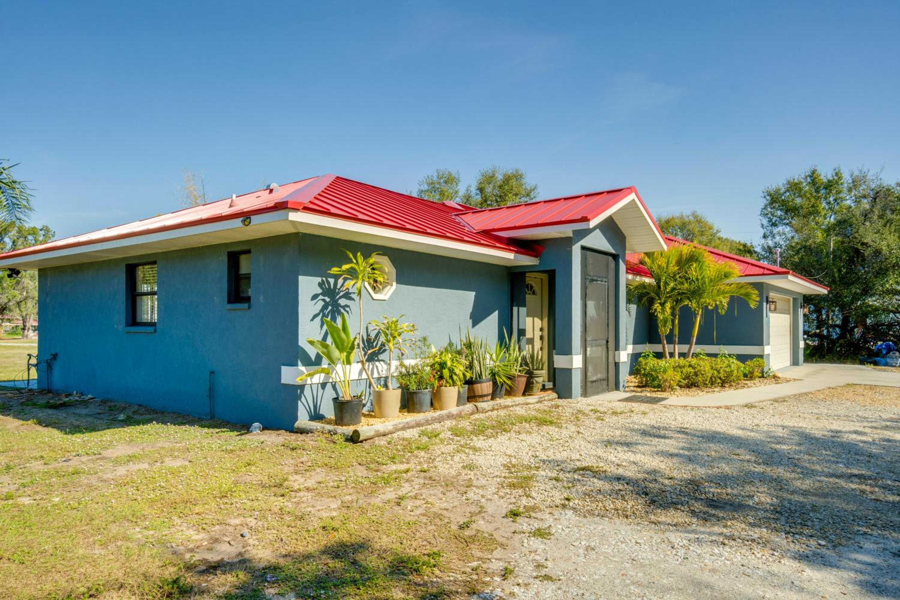 3 Mi to Manasota Key Beach! Single-Level Home