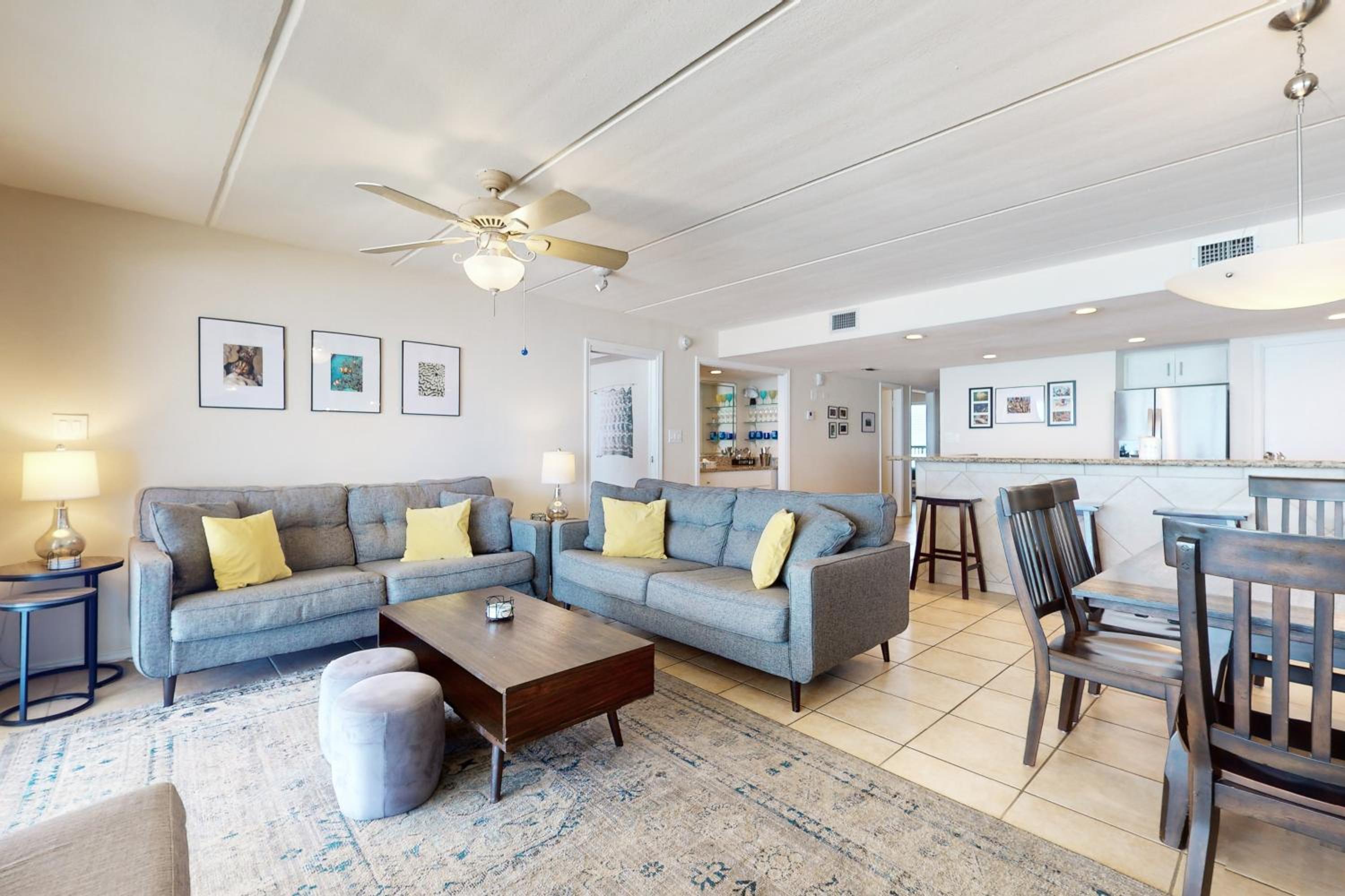 10th-Floor 3BR Beachfront Condo with Views and Pool